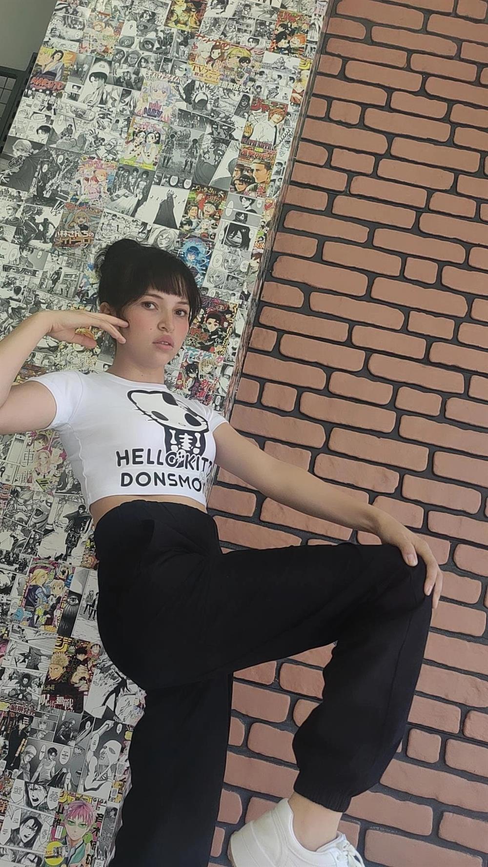 Hellokitty Crop Tshirt Hellokitty Donsmoke Baskılı Beyaz Dar Kalıp Crop Tişört