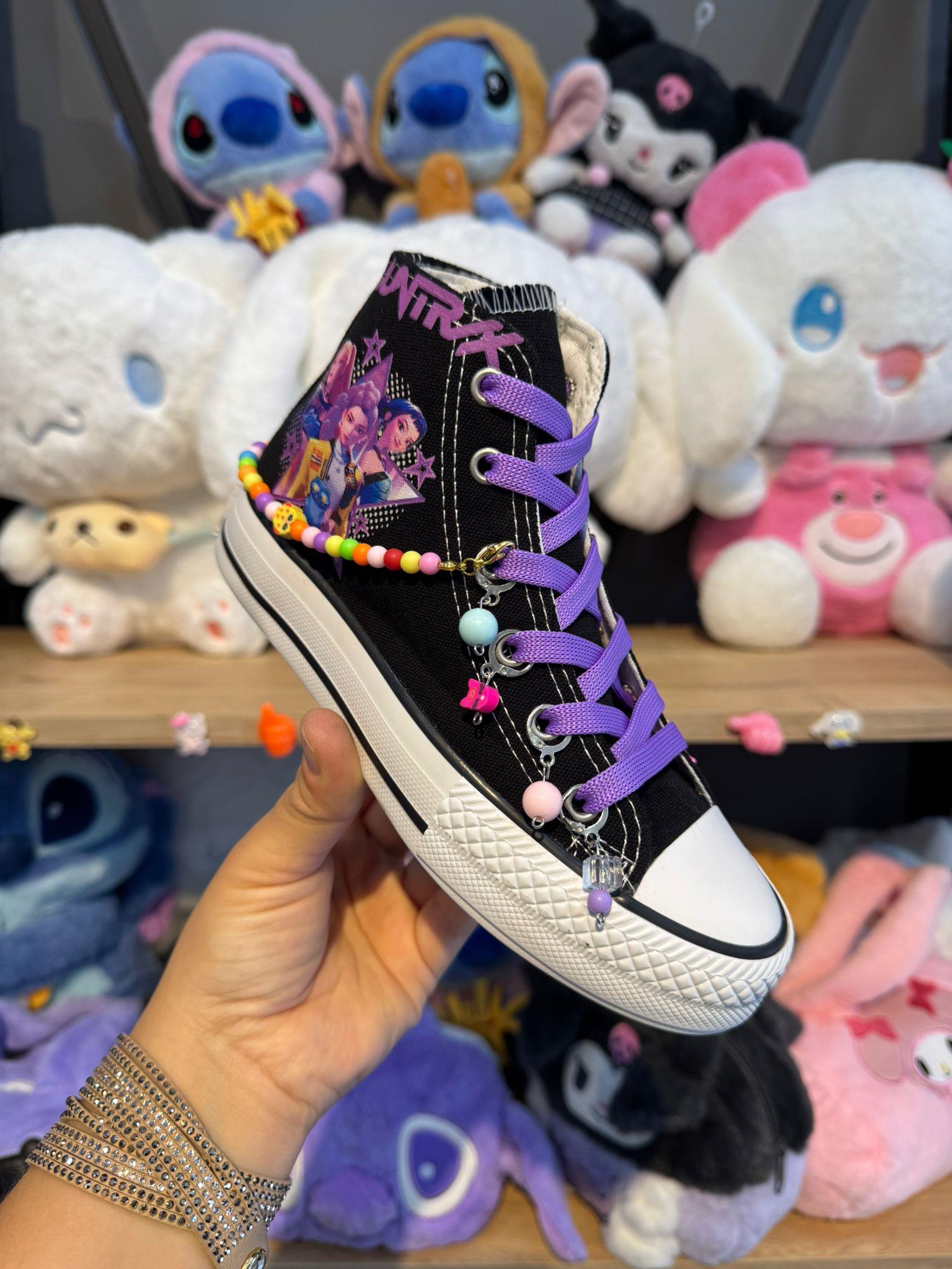 Huntrix Yıldız Baskılı Siyah Boncuk ve Halhallı Spor Ayakkabı Sneaker 