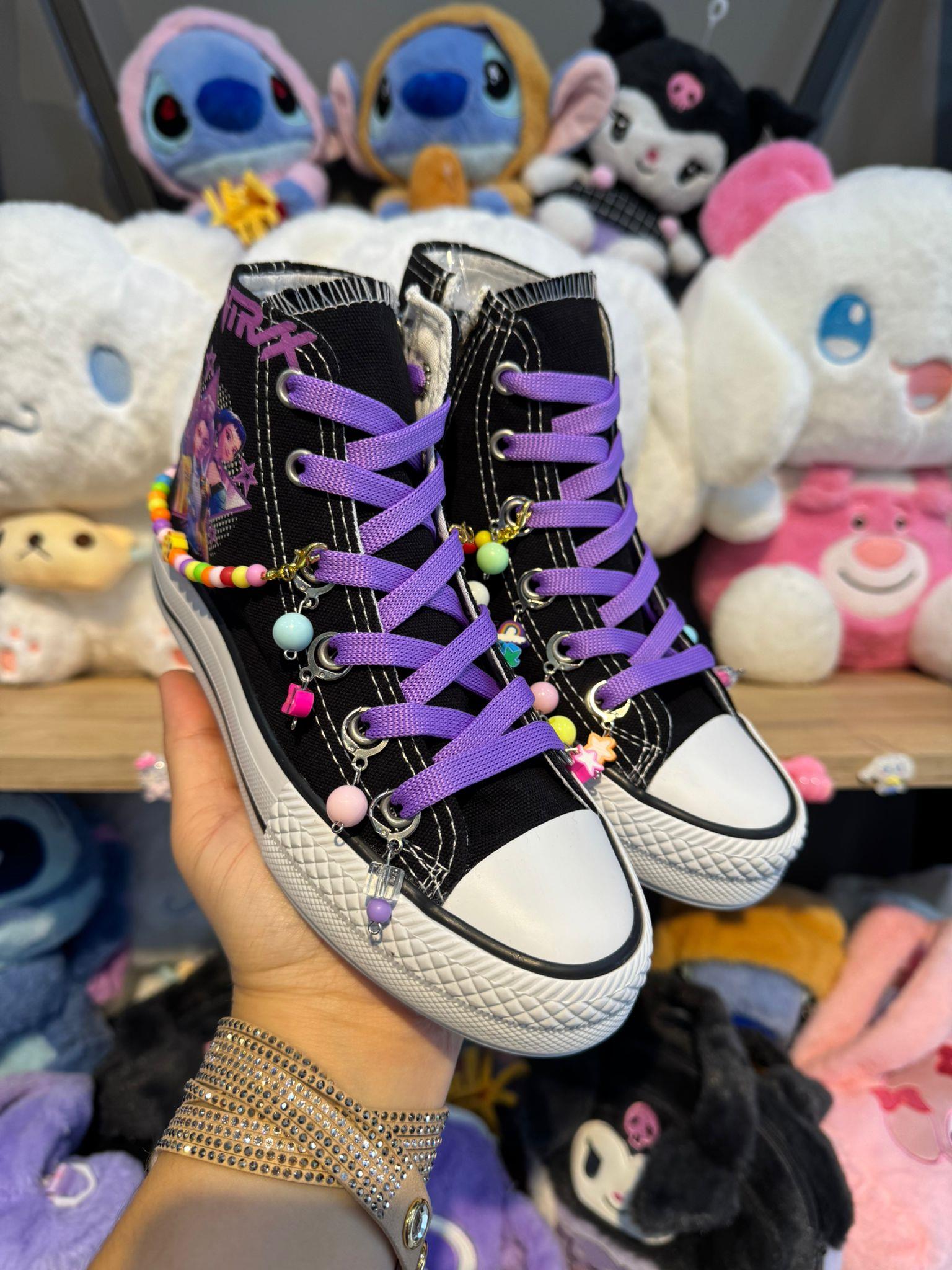 Huntrix Yıldız Baskılı Siyah Boncuk ve Halhallı Spor Ayakkabı Sneaker 