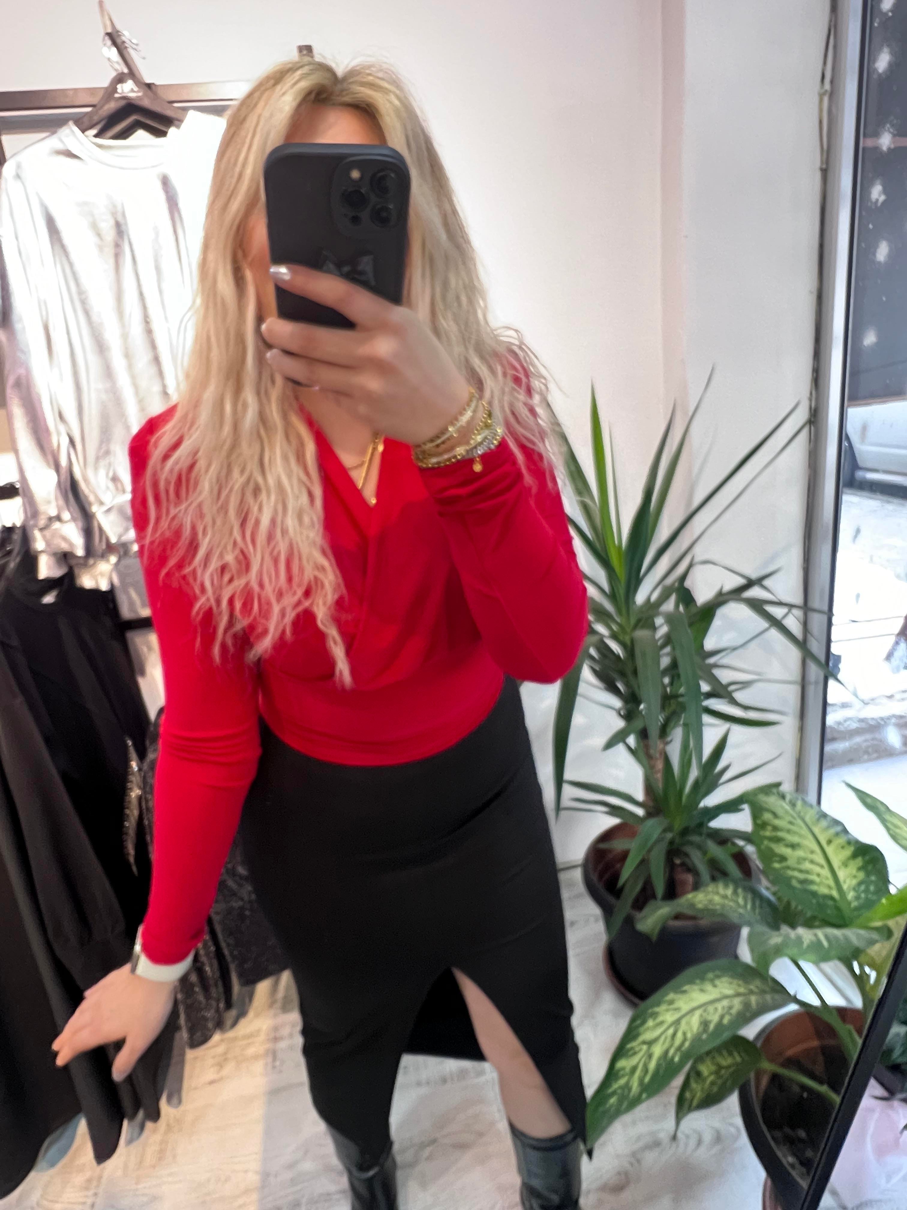  Vatkalı Likralı Bluz Kırmızı