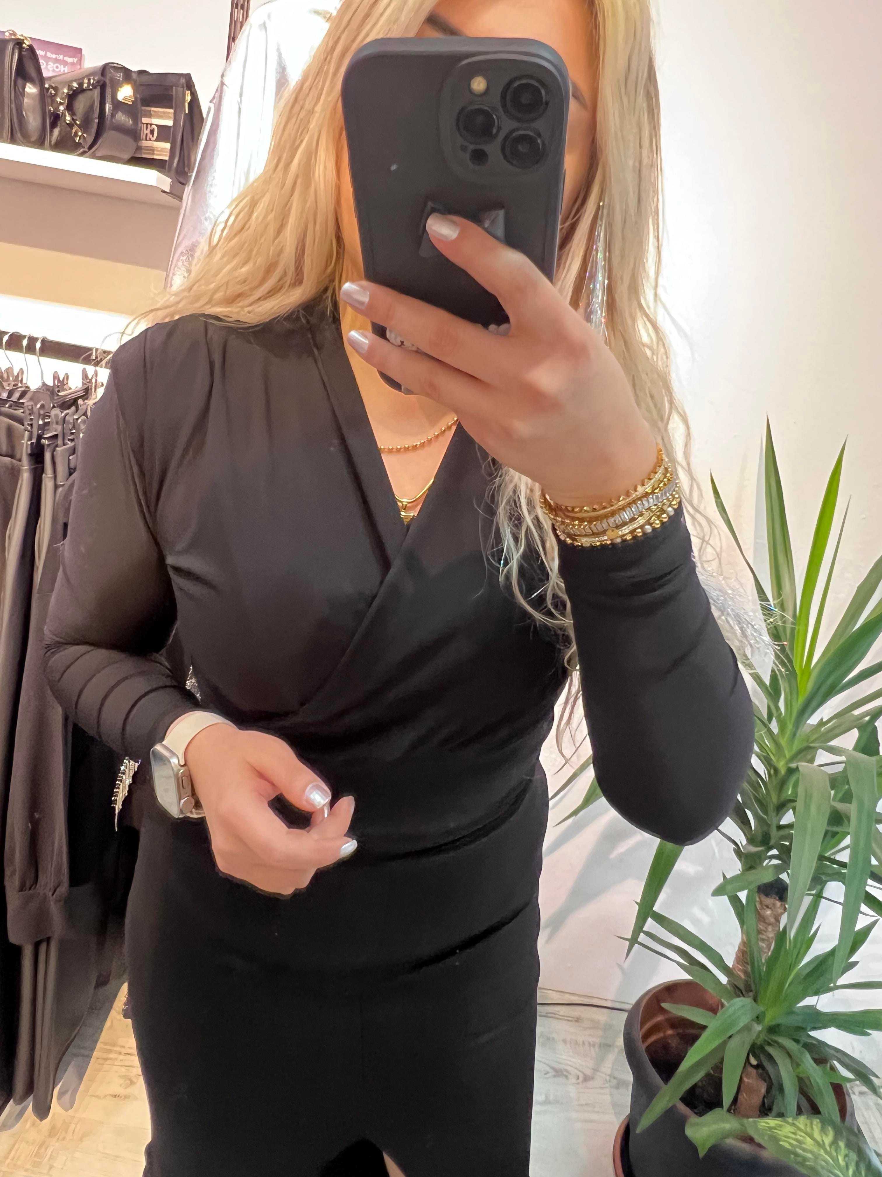  Vatkalı Likralı Bluz Siyah