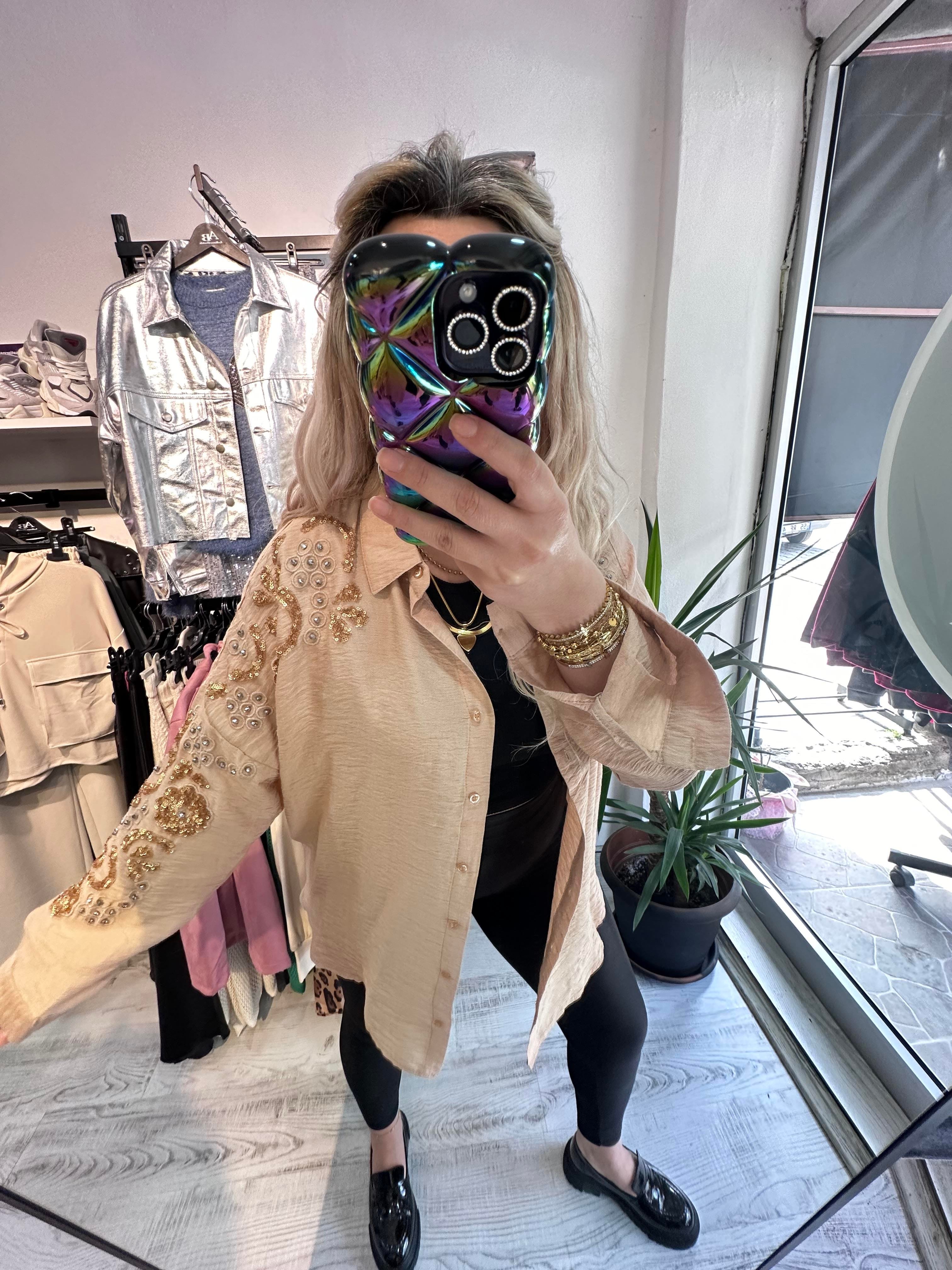 Ayrobin Kumaş Vizon Pullu Gömlek