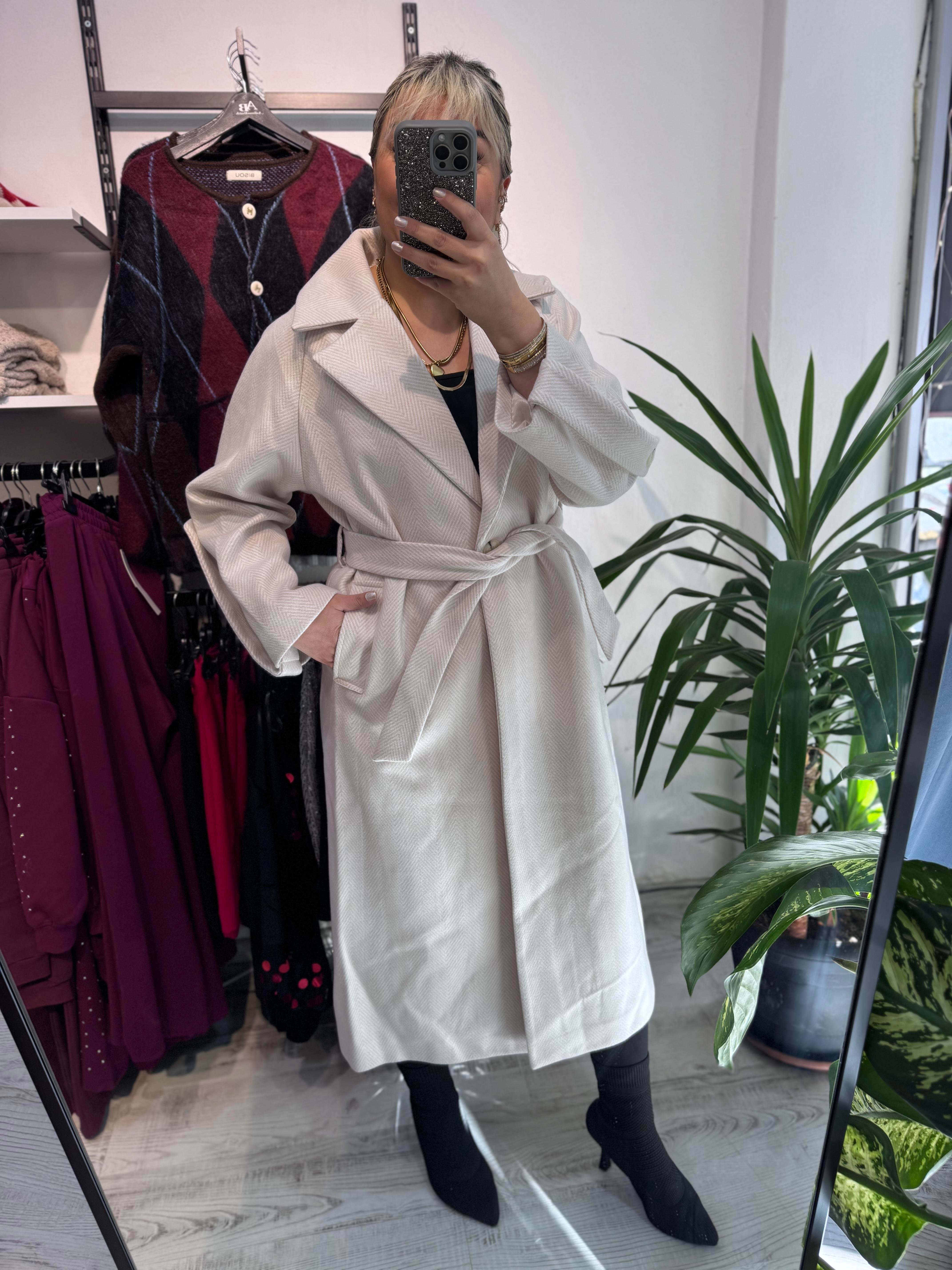 Balıksırtı Desenli Bej Premium Kalite Kaban