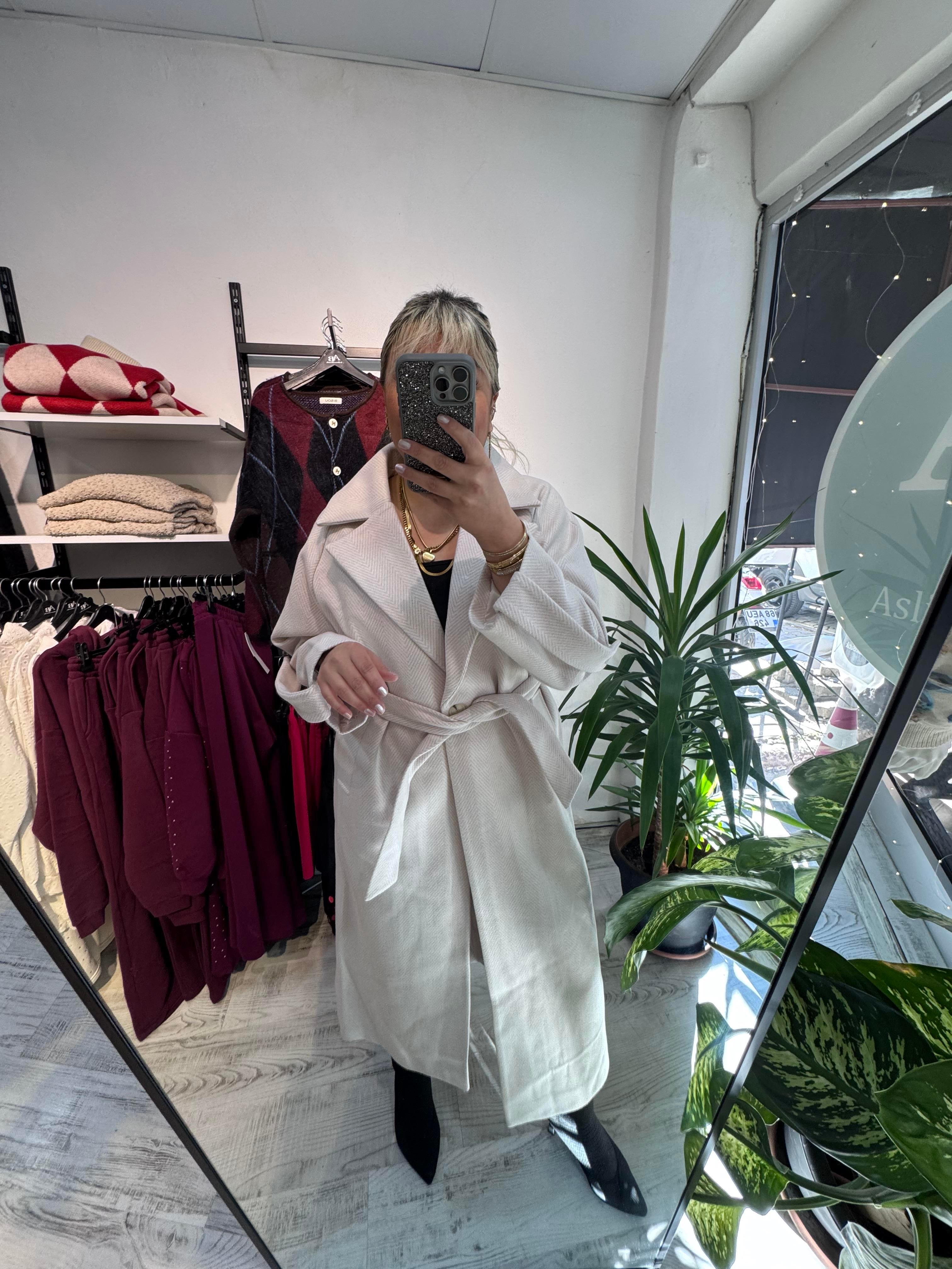 Balıksırtı Desenli Bej Premium Kalite Kaban