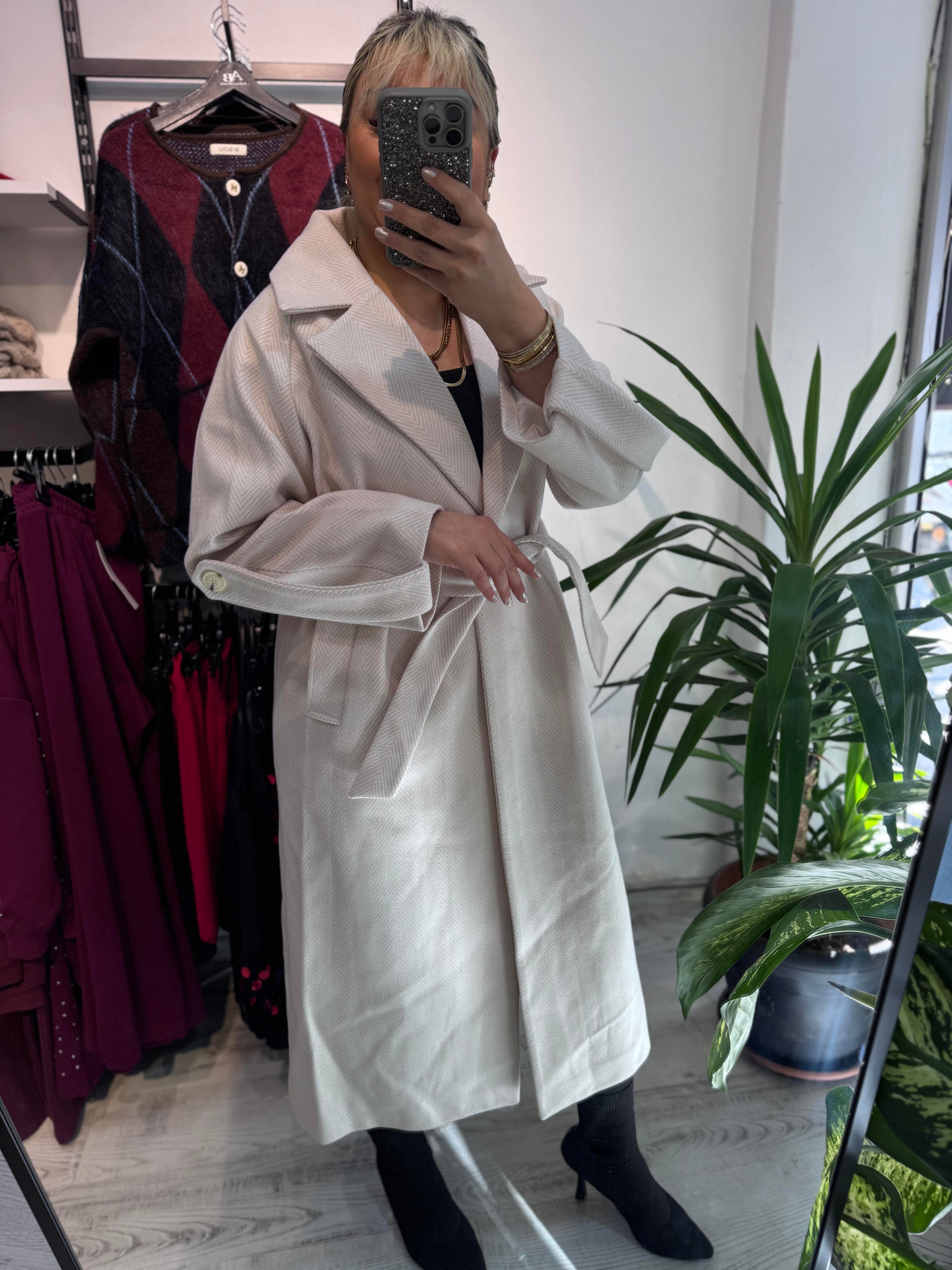 Balıksırtı Desenli Bej Premium Kalite Kaban