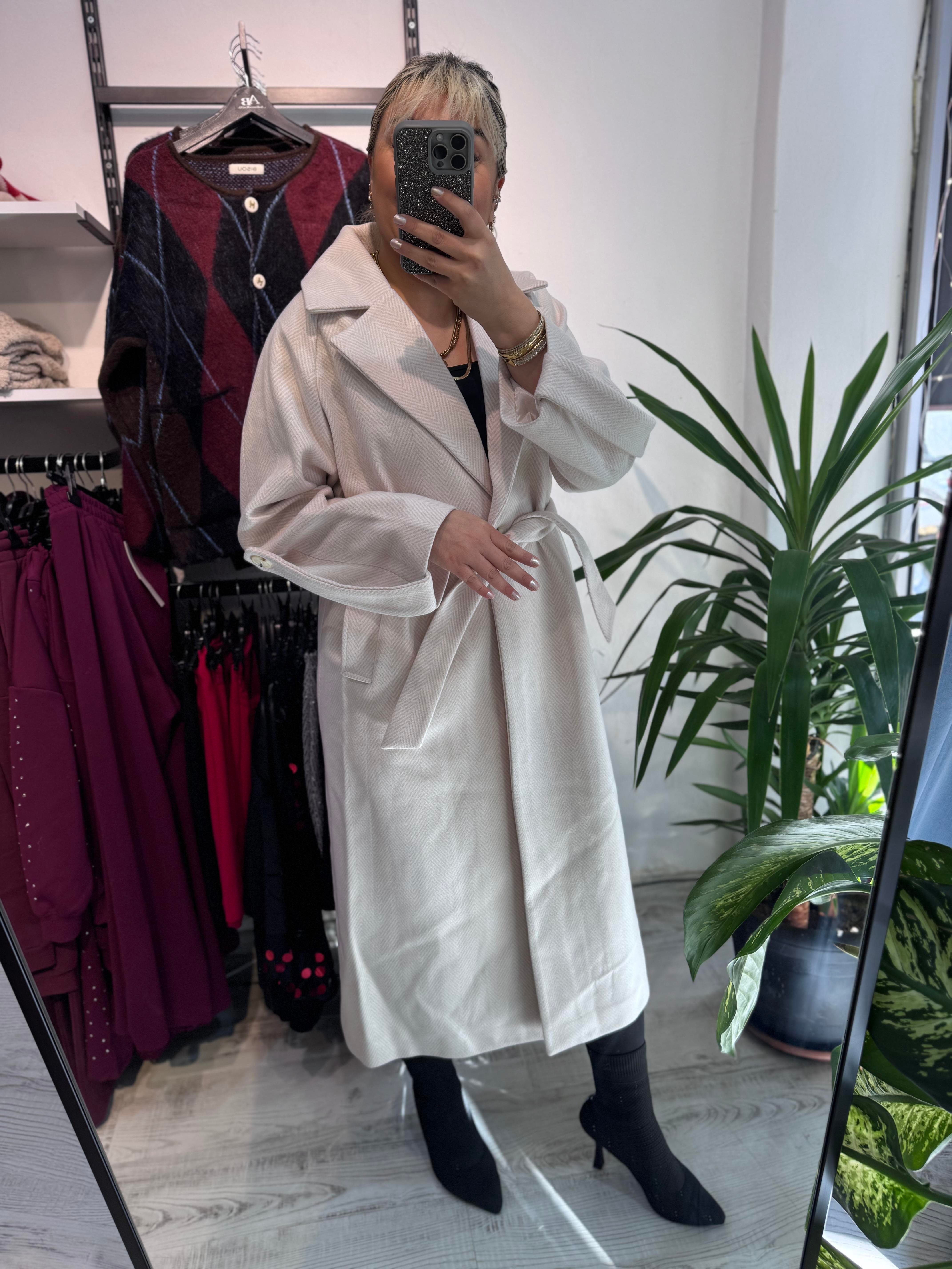 Balıksırtı Desenli Bej Premium Kalite Kaban