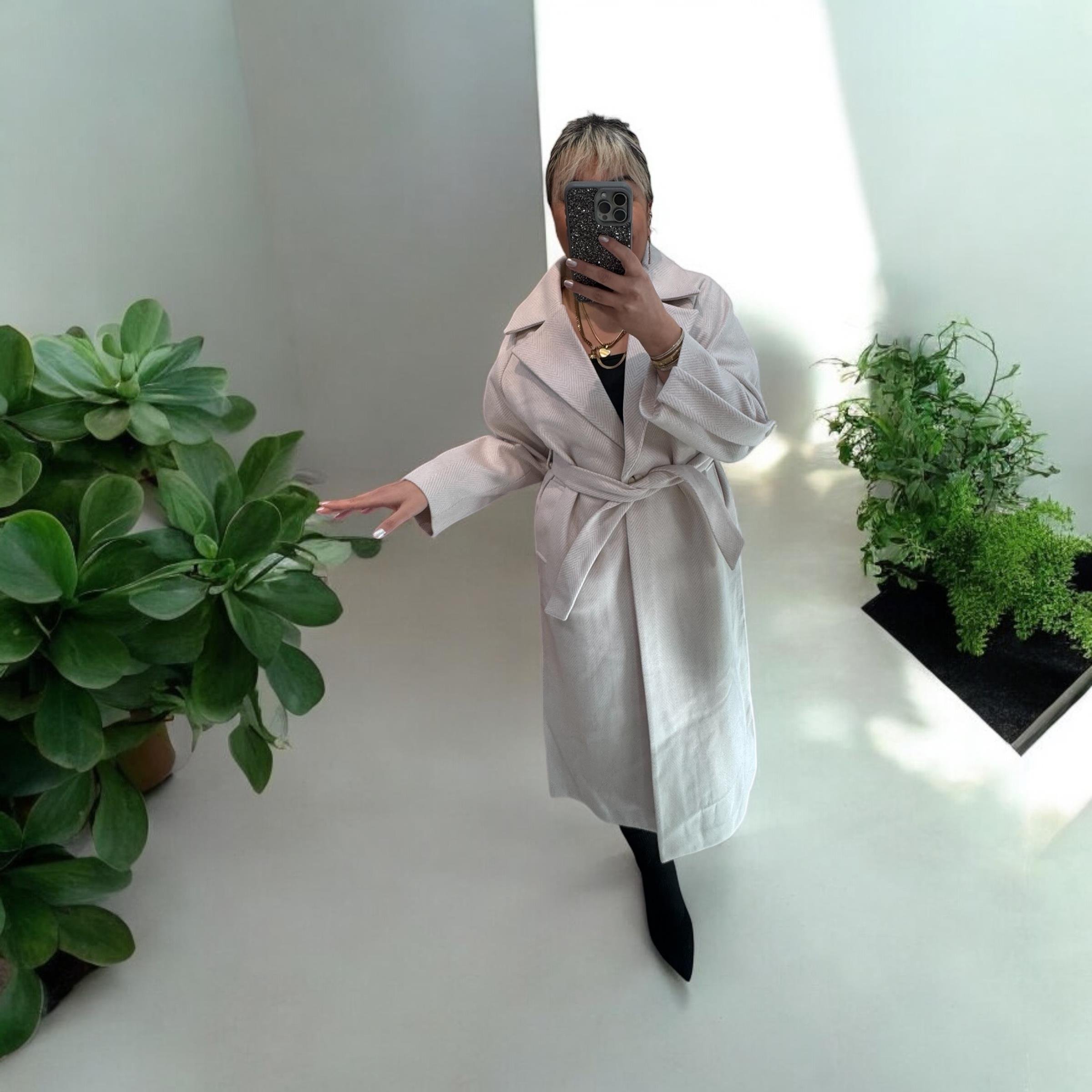 Balıksırtı Desenli Bej Premium Kalite Kaban