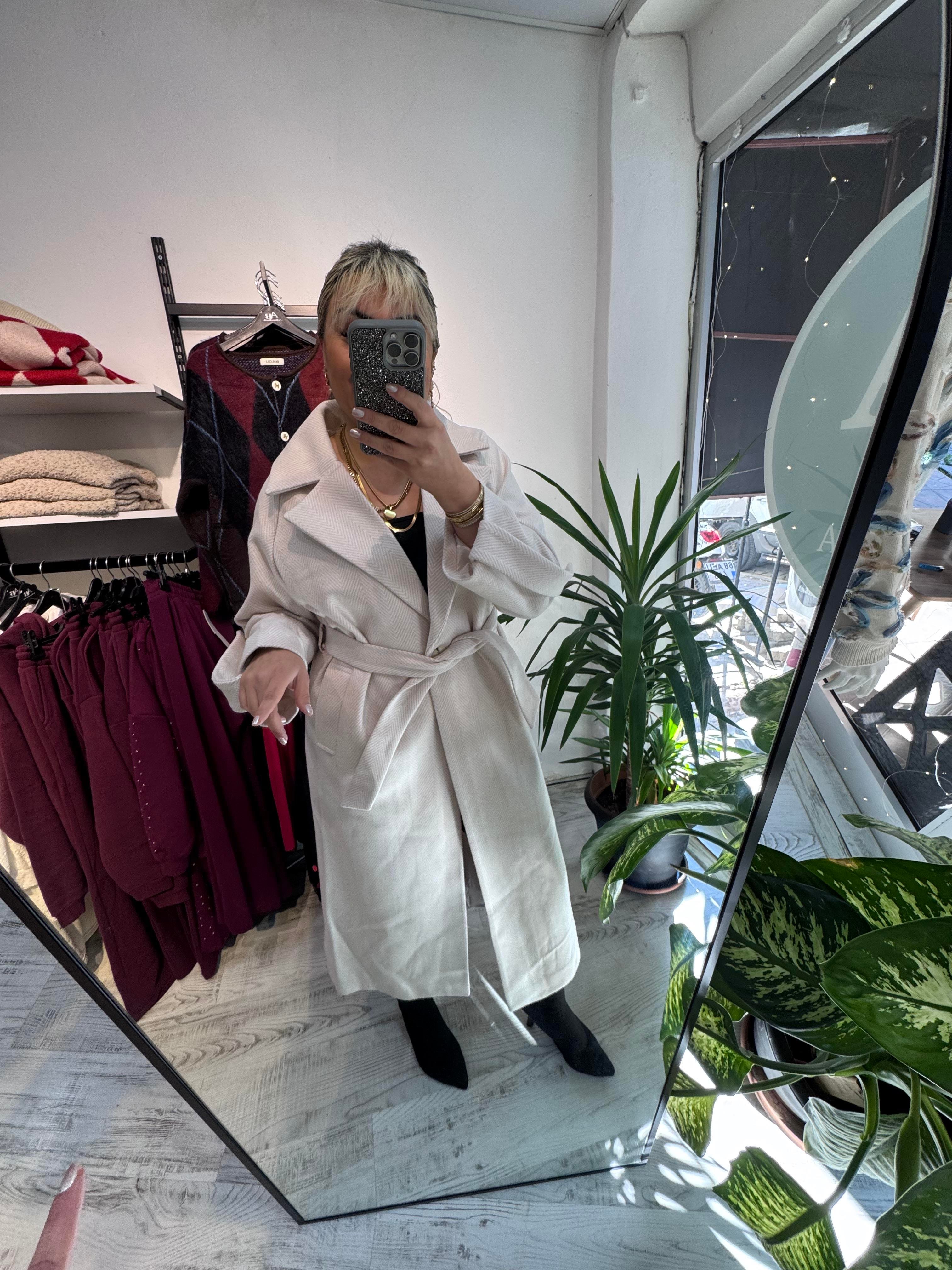 Balıksırtı Desenli Bej Premium Kalite Kaban