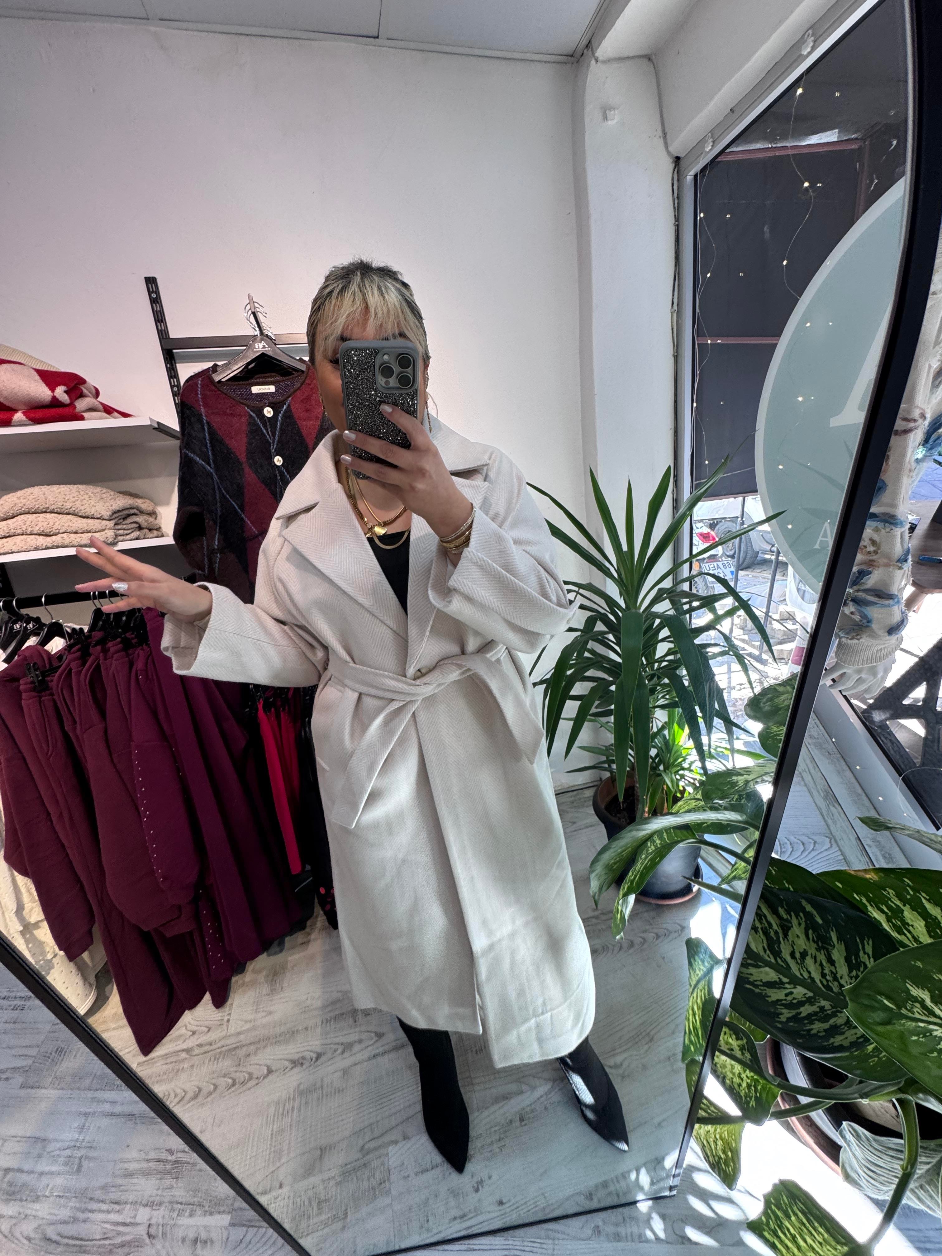 Balıksırtı Desenli Bej Premium Kalite Kaban