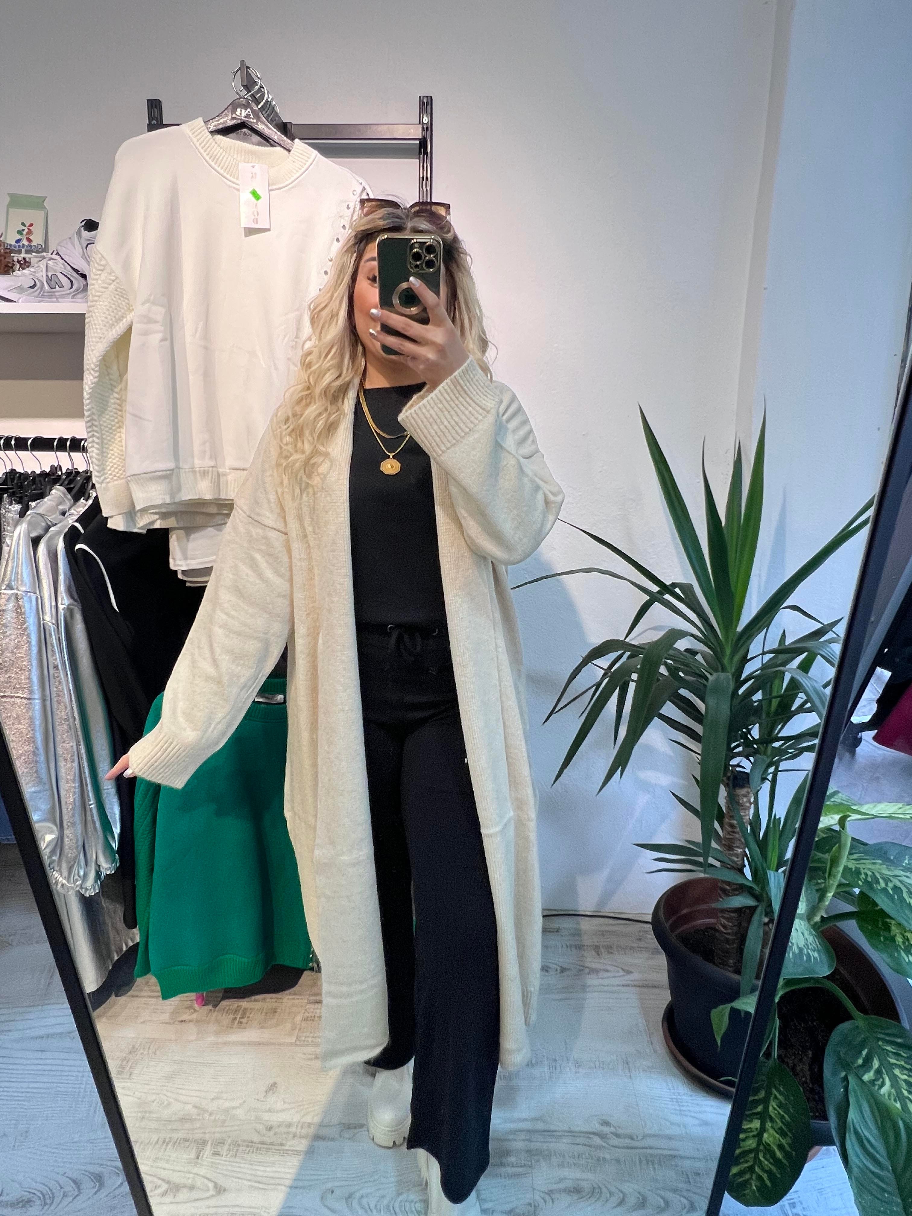 Bej Uzun Triko Hırka