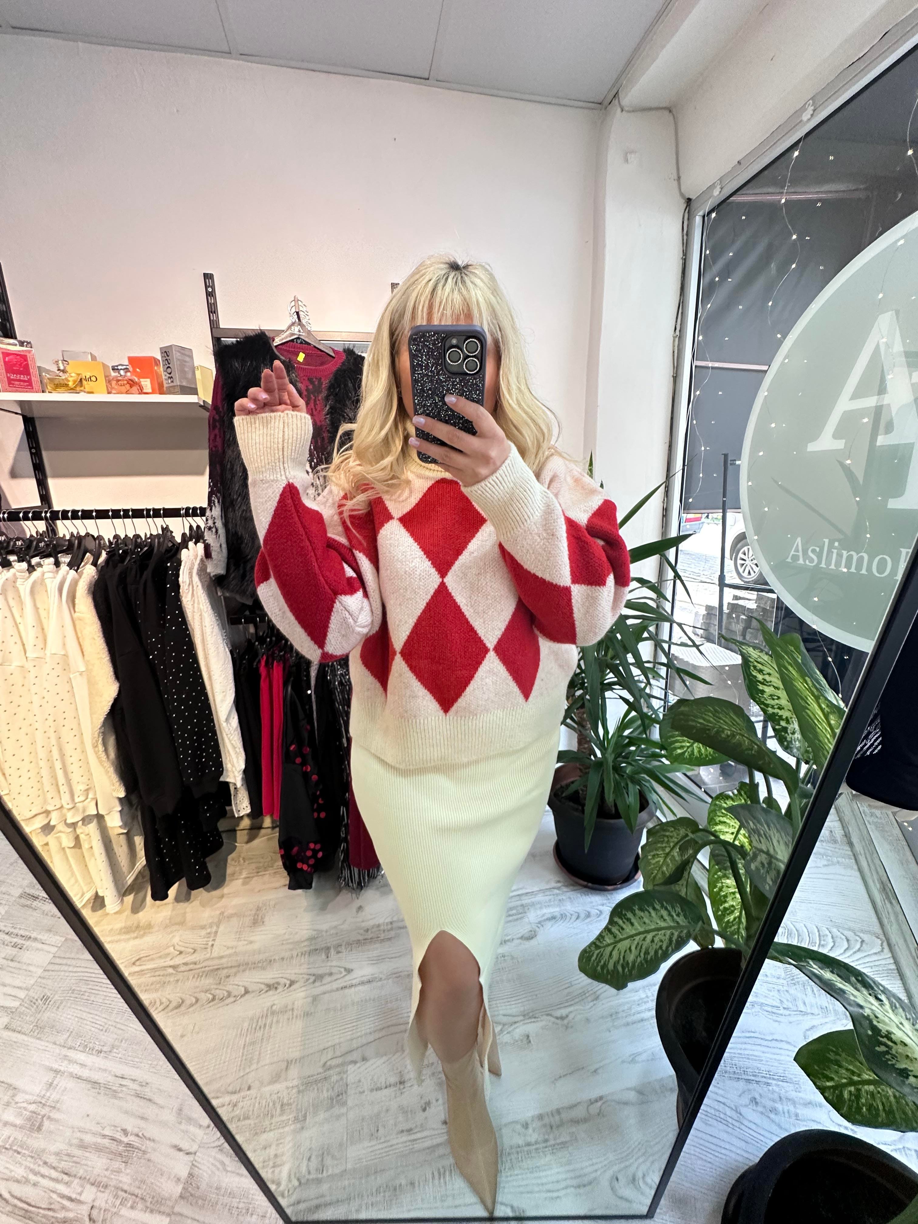 Boğazlı Kırmızı Ekru Balava Desen Premium Kazak