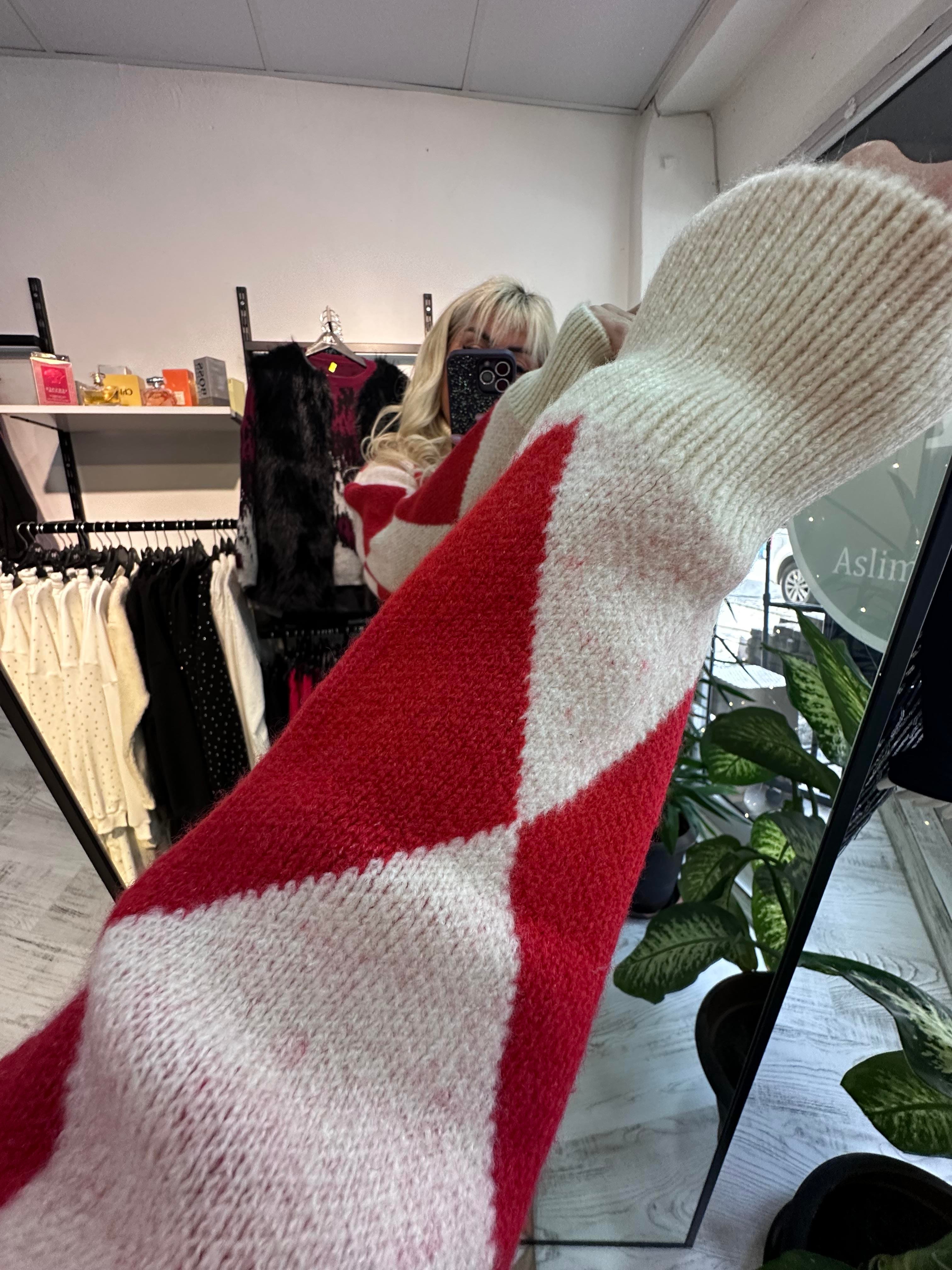 Boğazlı Kırmızı Ekru Balava Desen Premium Kazak