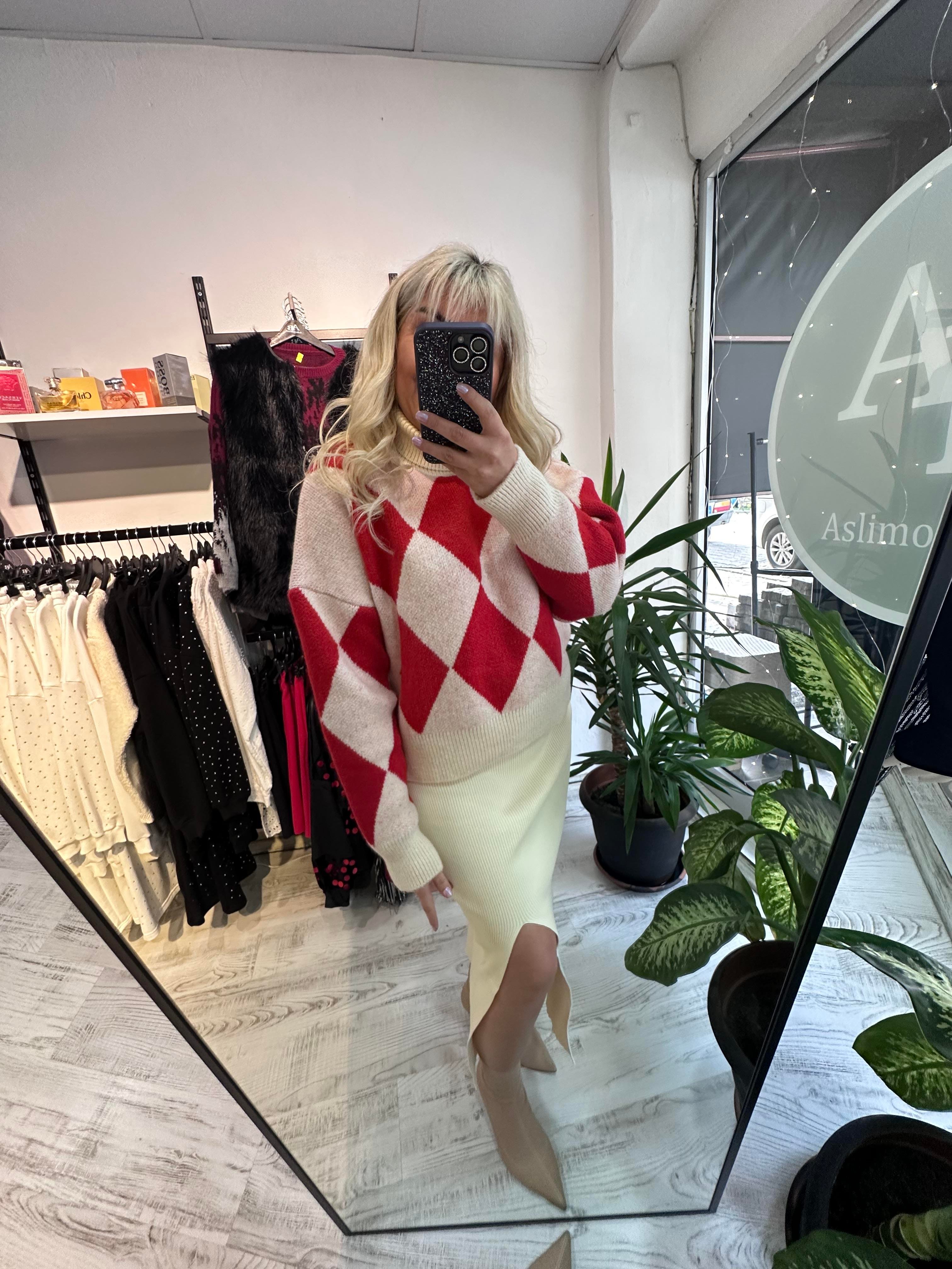 Boğazlı Kırmızı Ekru Balava Desen Premium Kazak