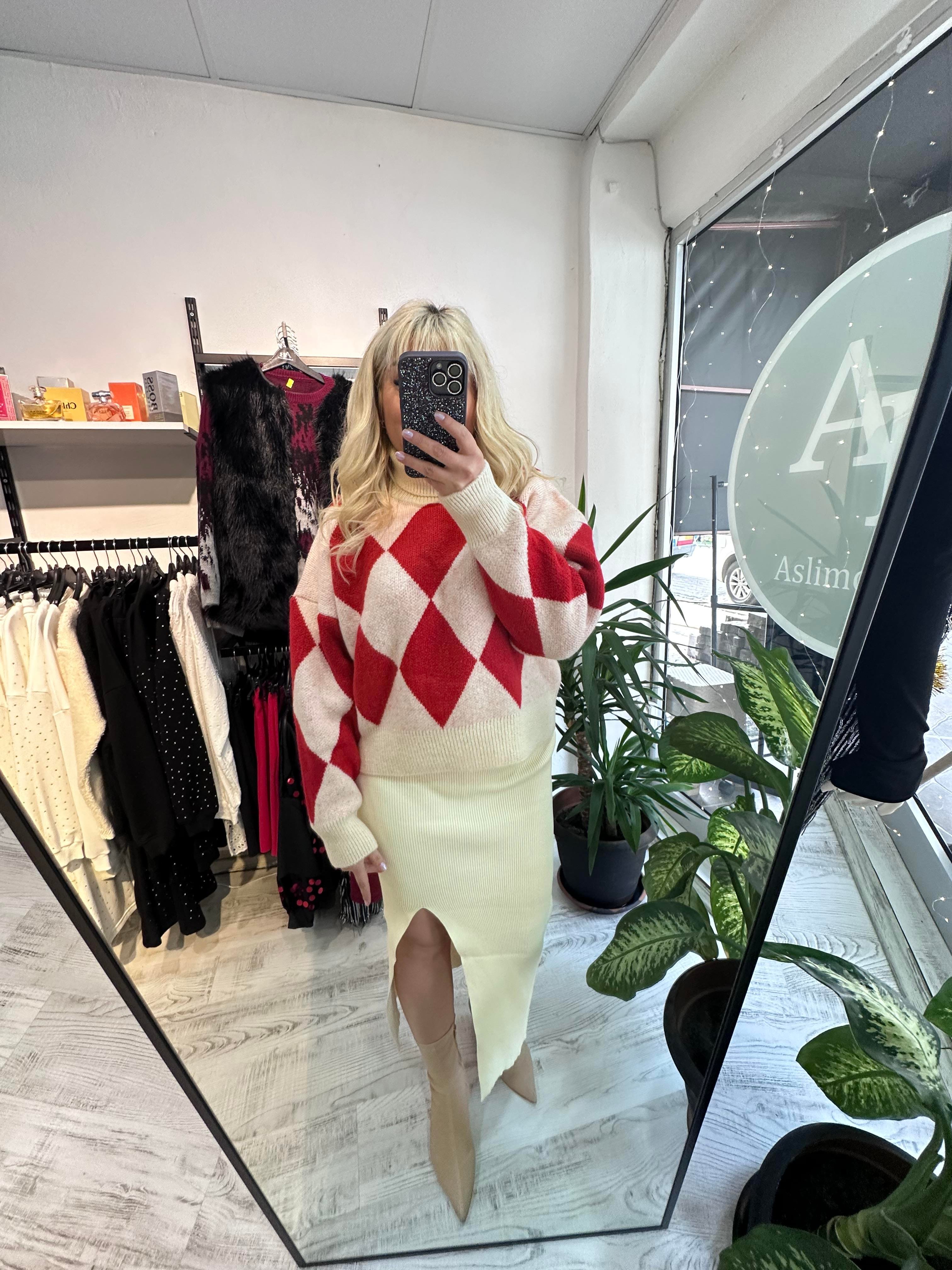 Boğazlı Kırmızı Ekru Balava Desen Premium Kazak