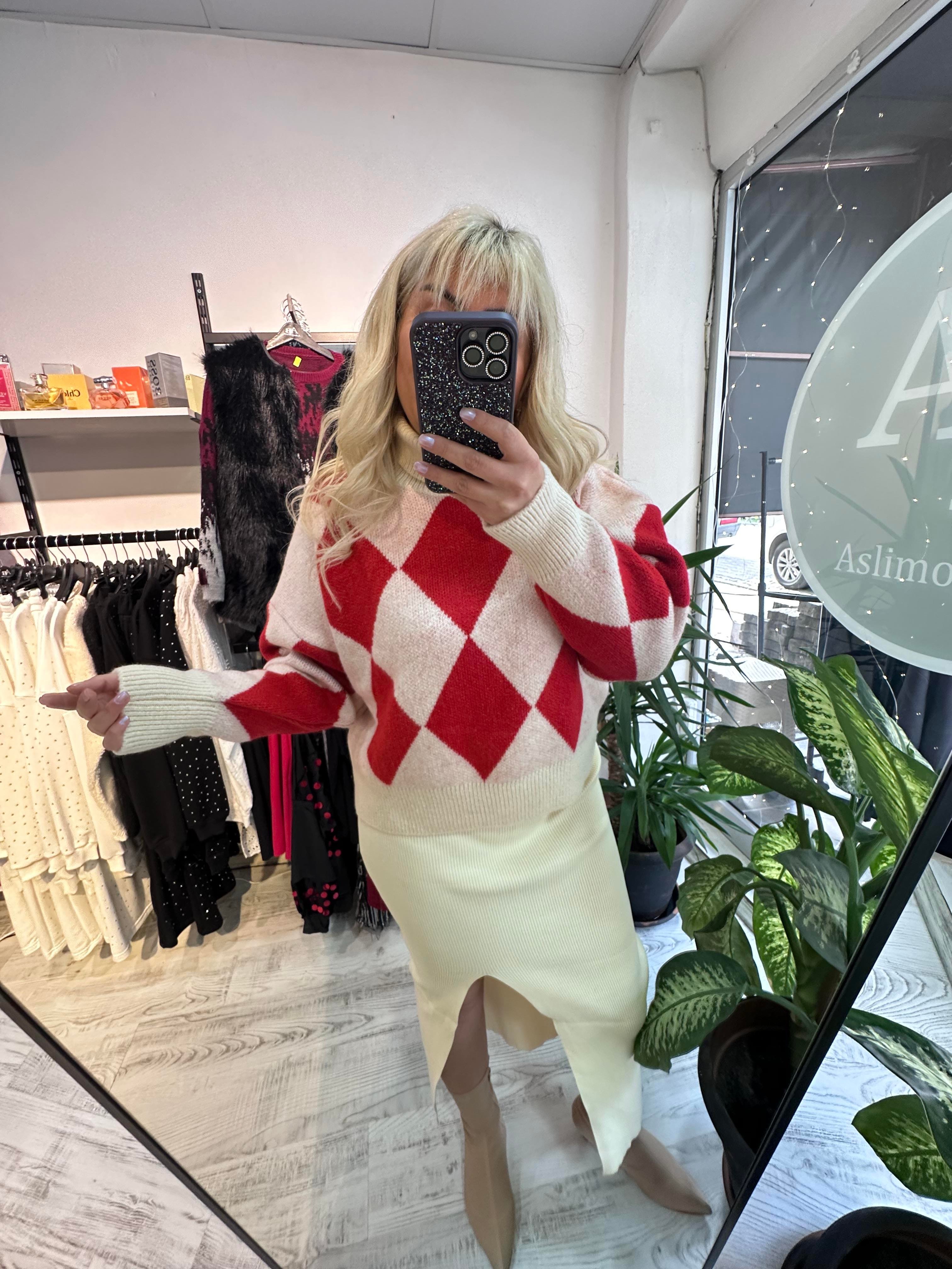 Boğazlı Kırmızı Ekru Balava Desen Premium Kazak