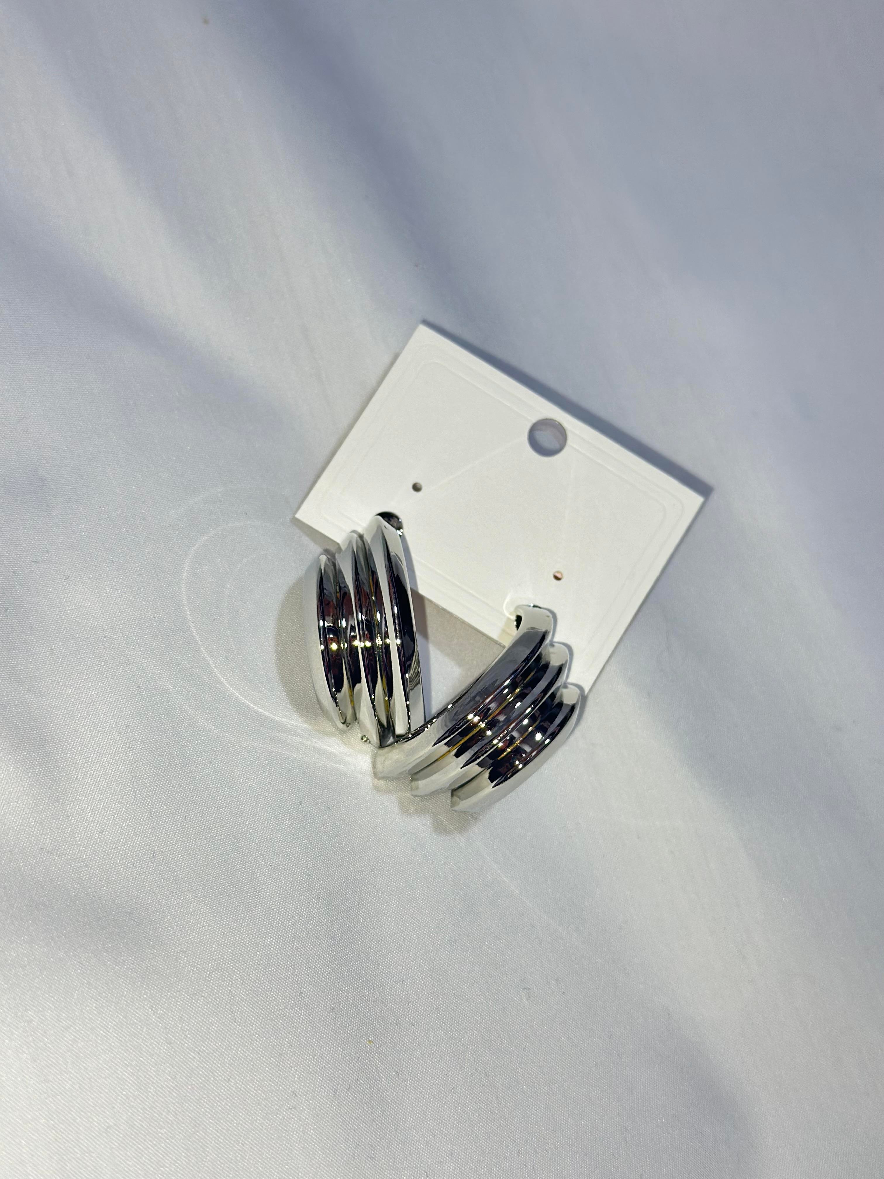 Çelik Gümüş Küpe