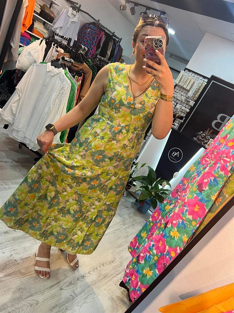 Çiçek desenli keten elbise