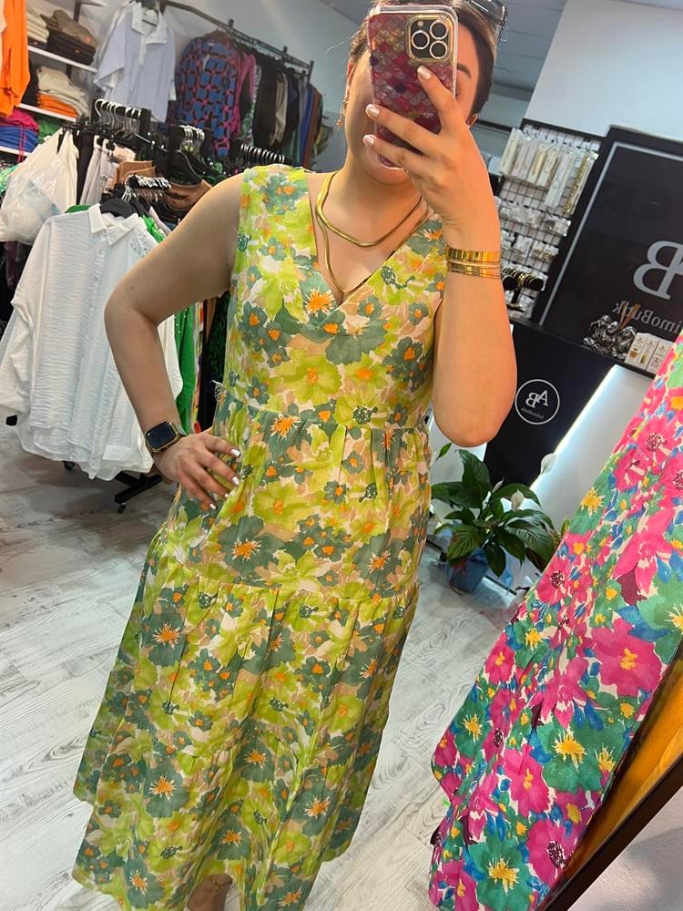 Çiçek desenli keten elbise