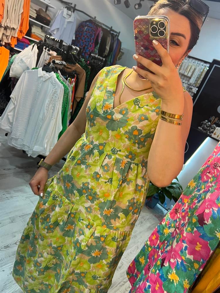 Çiçek desenli keten elbise