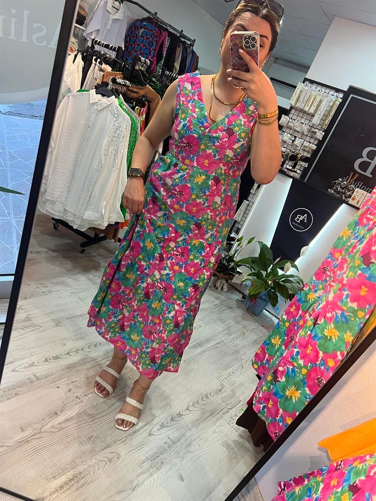 Çiçekli desenli keten elbise