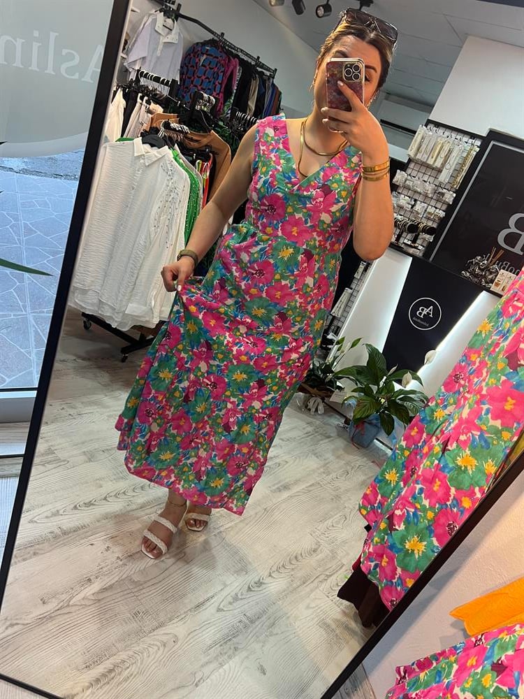 Çiçekli desenli keten elbise