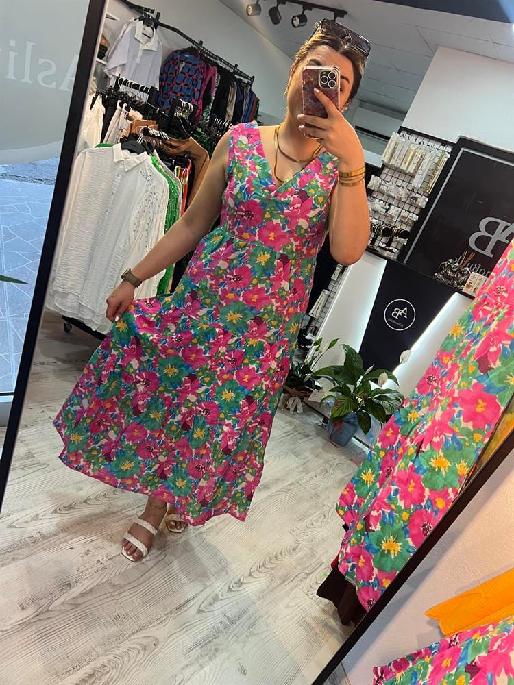 Çiçekli desenli keten elbise