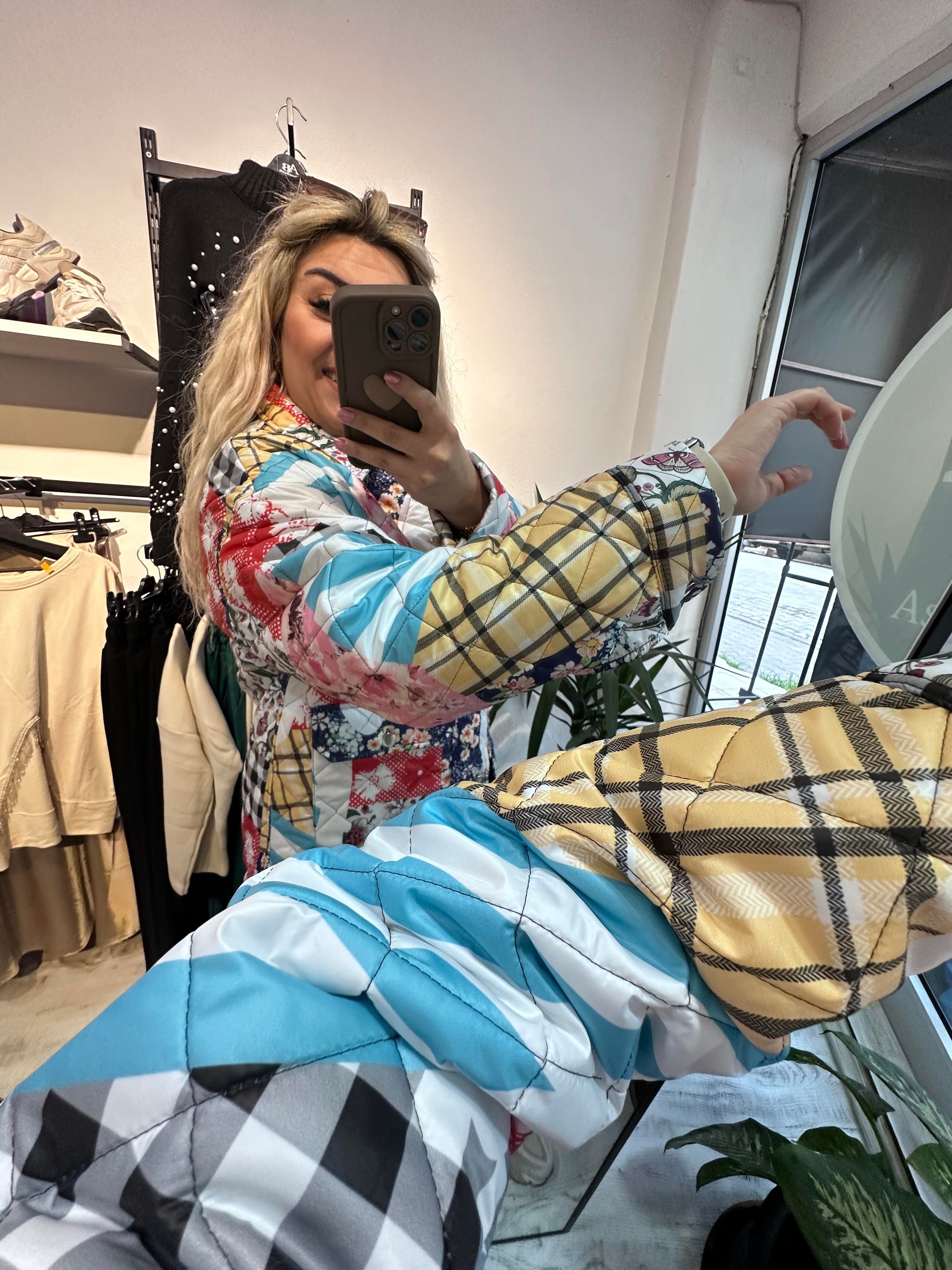 Desenli Kapitone Mont