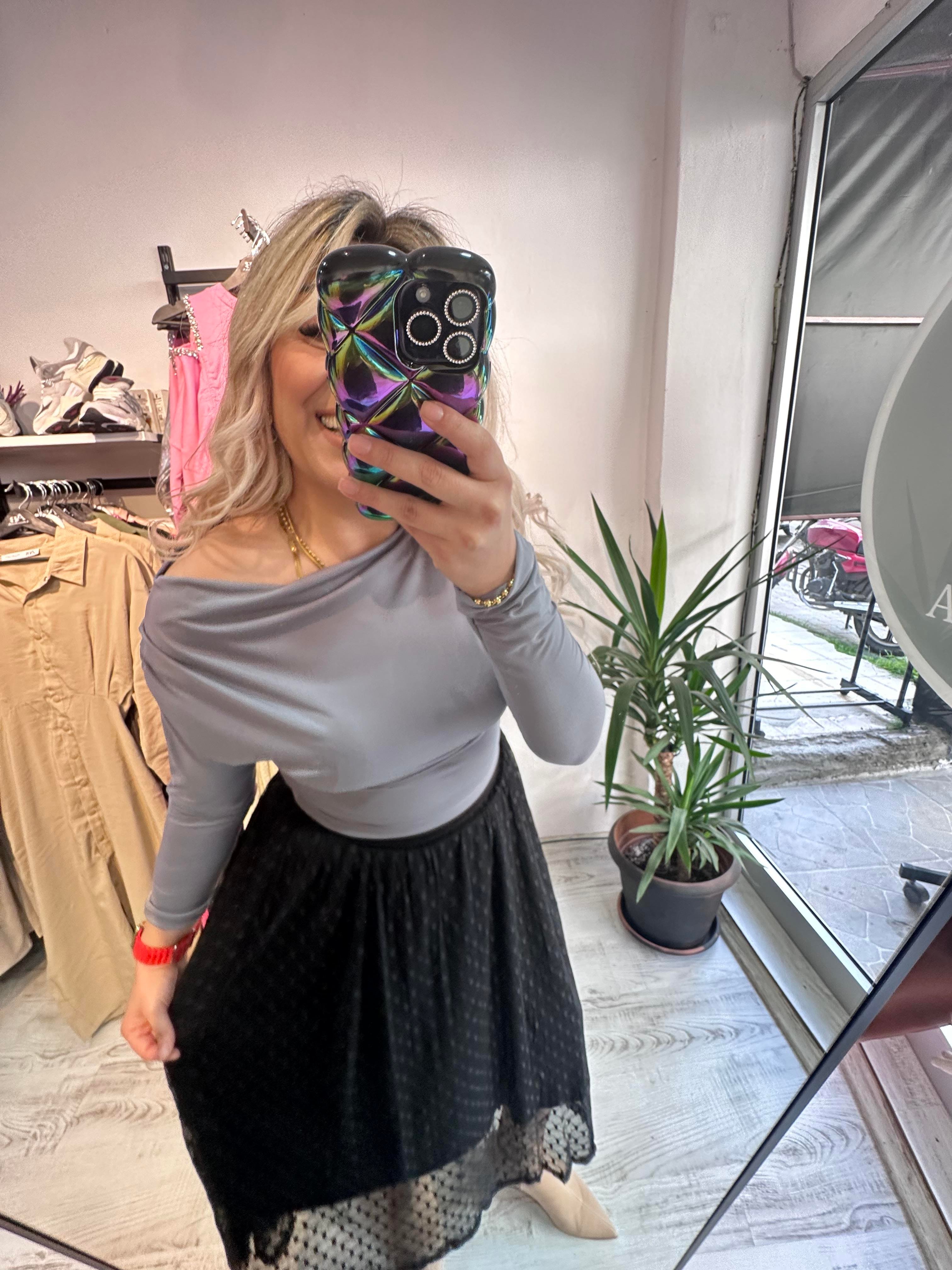 Düşük Omuz Drapeli Asimetrik Krep Gri Bluz