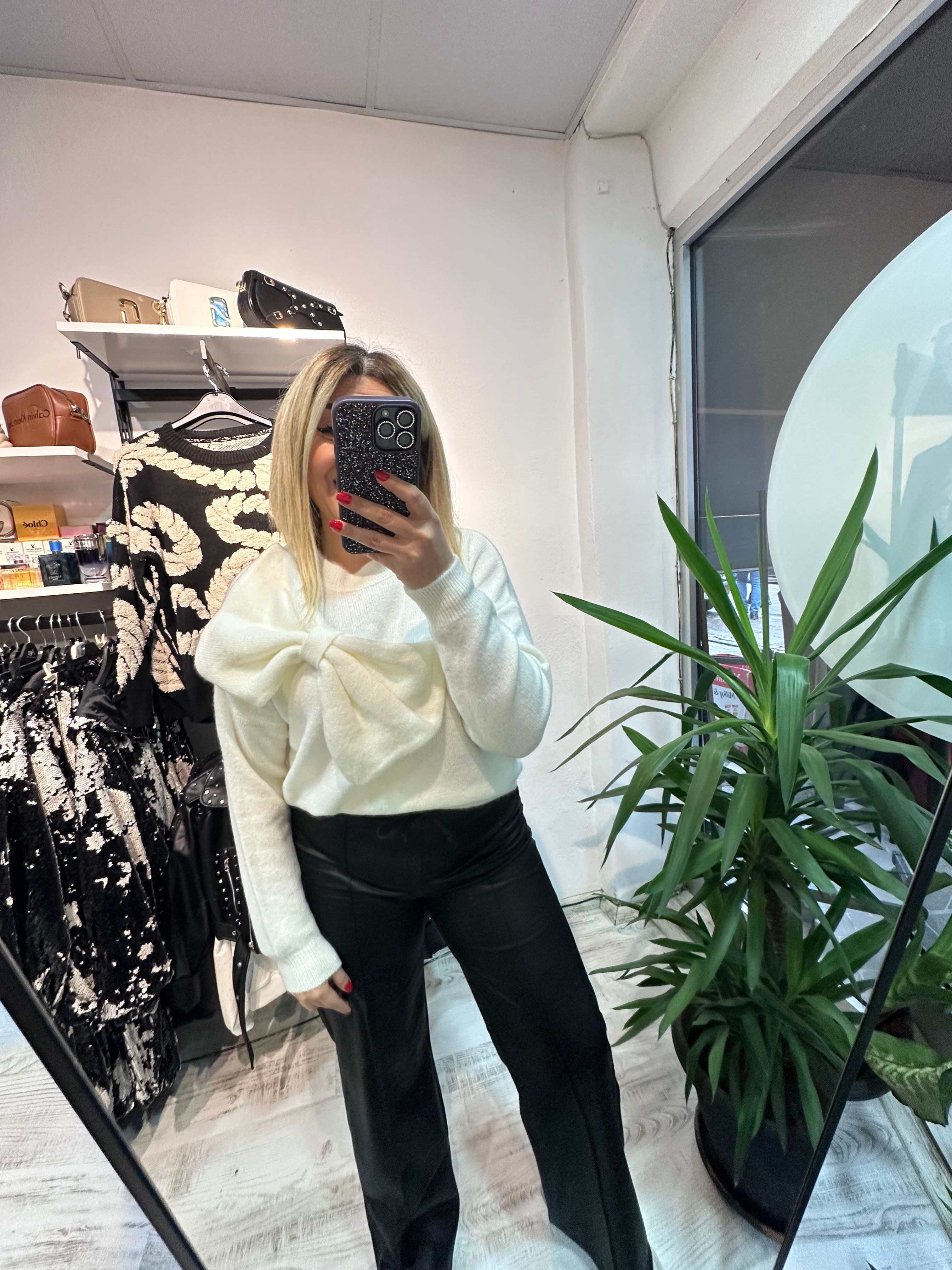 Ekru Fiyonk Detaylı Kazak