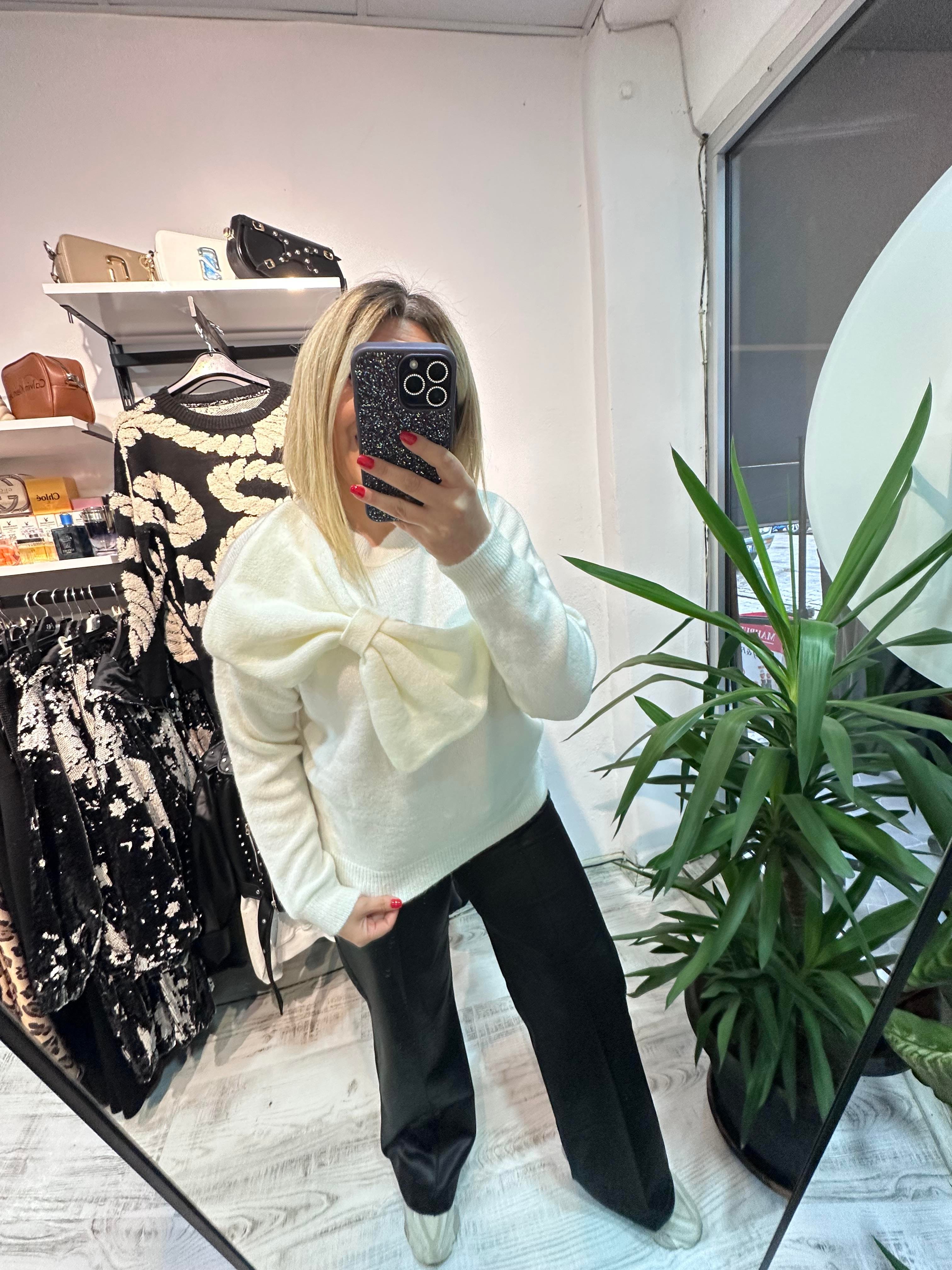 Ekru Fiyonk Detaylı Kazak