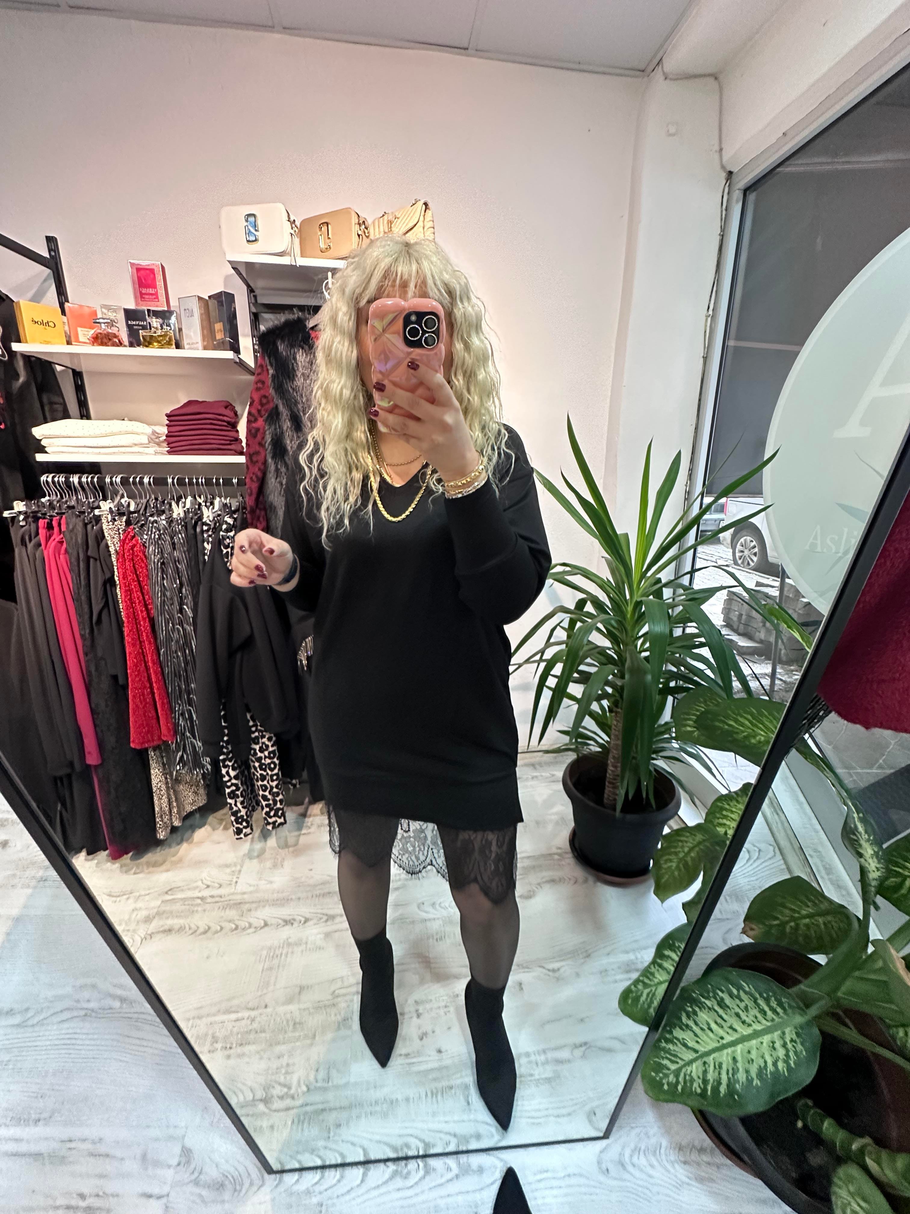 Fisto Detaylı Tasarım Mini Elbise