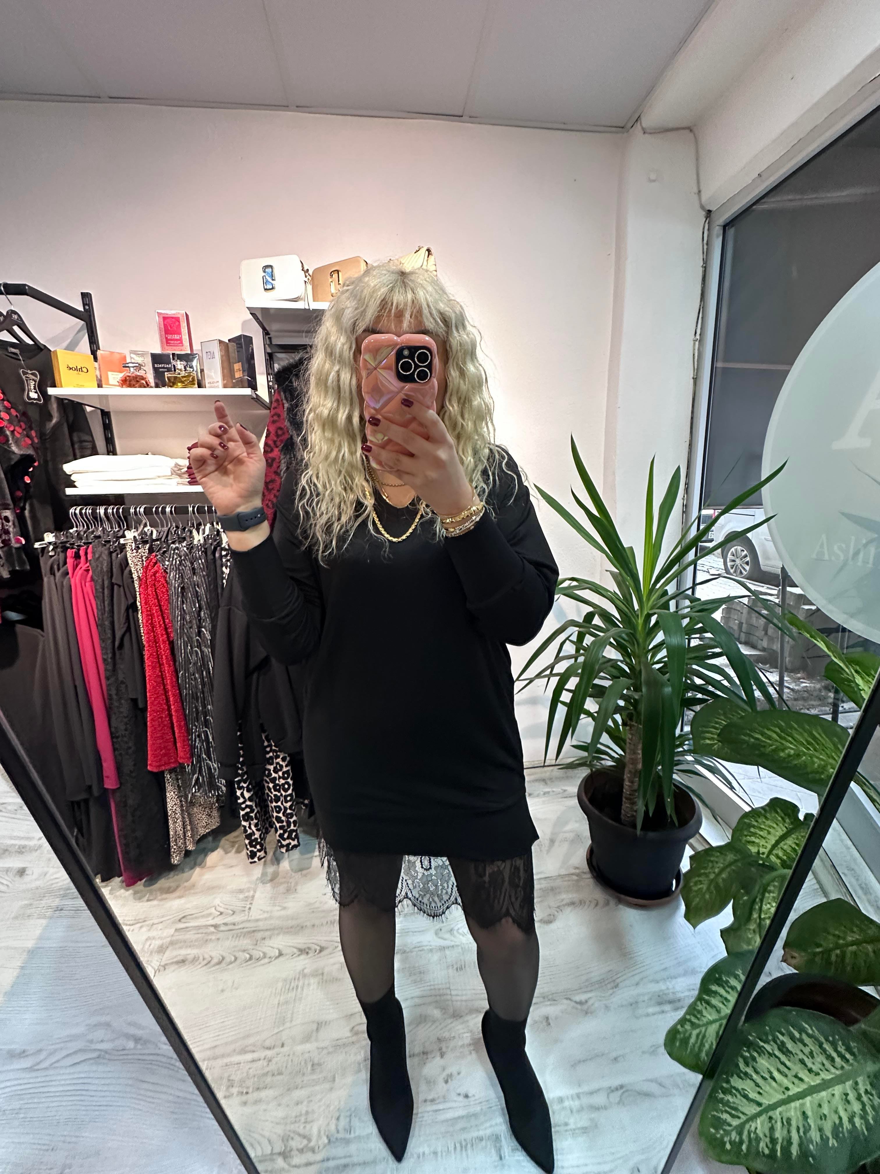 Fisto Detaylı Tasarım Mini Elbise