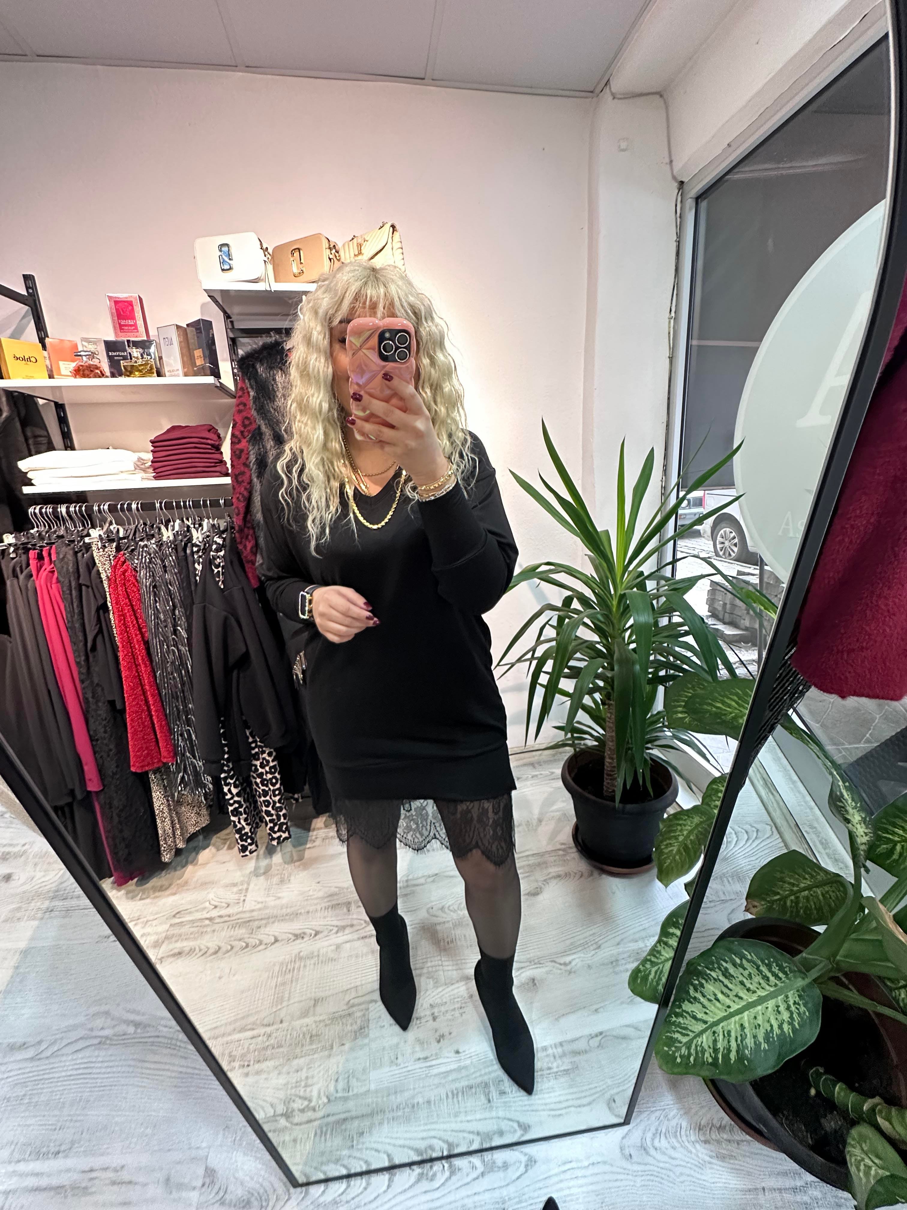 Fisto Detaylı Tasarım Mini Elbise