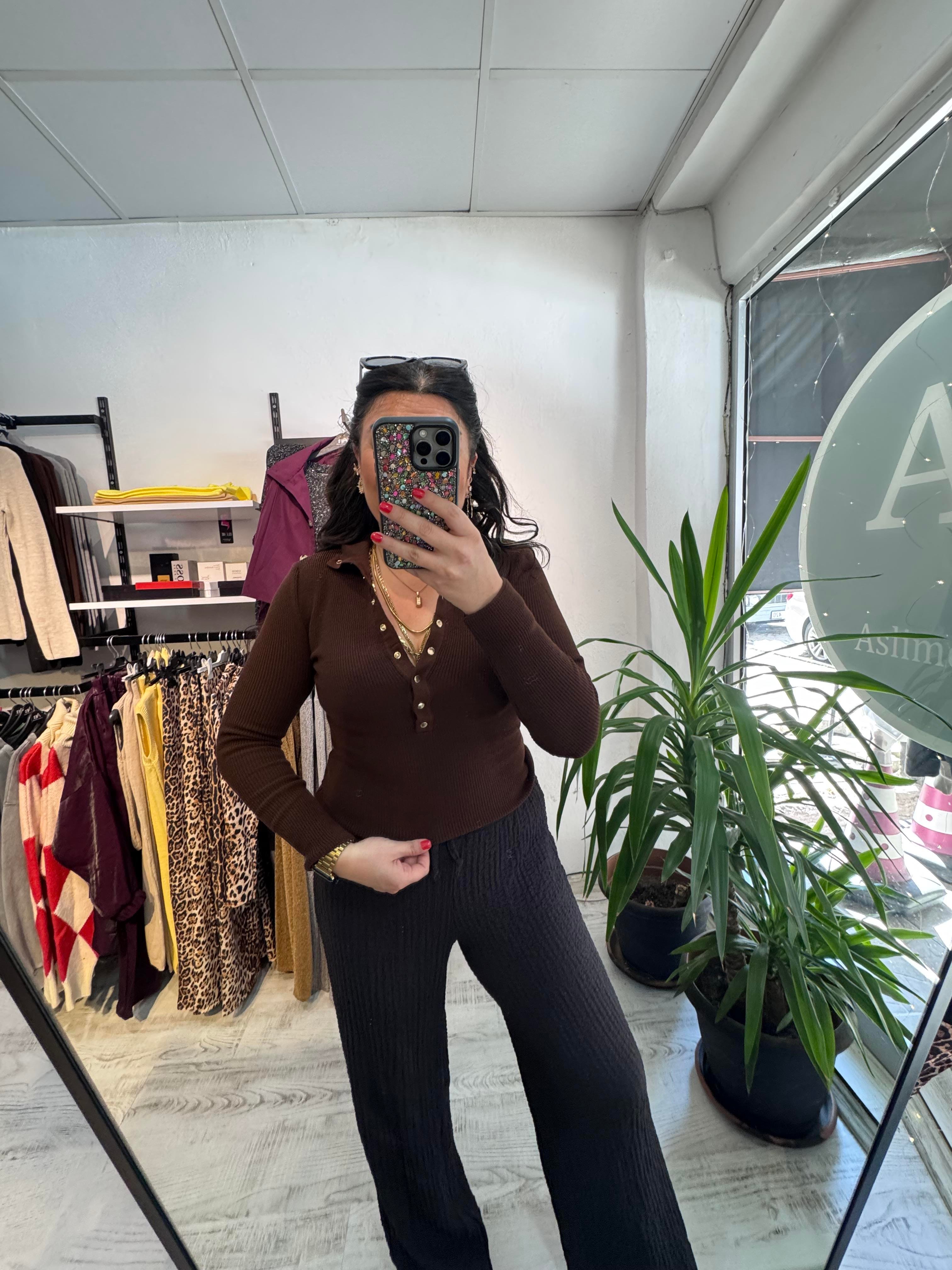 Gold Çıtçıt Detaylı Kahverengi Triko