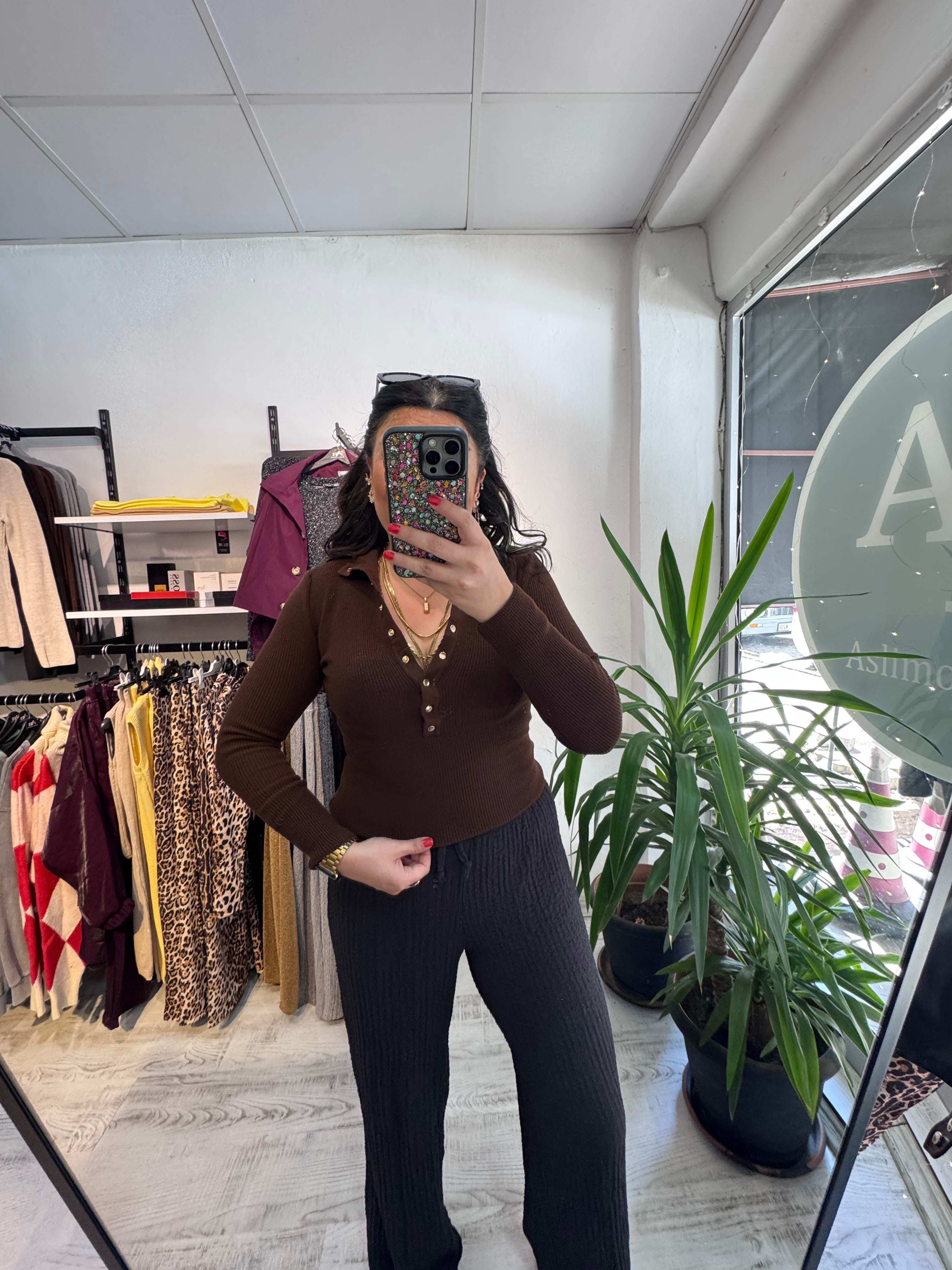 Gold Çıtçıt Detaylı Kahverengi Triko