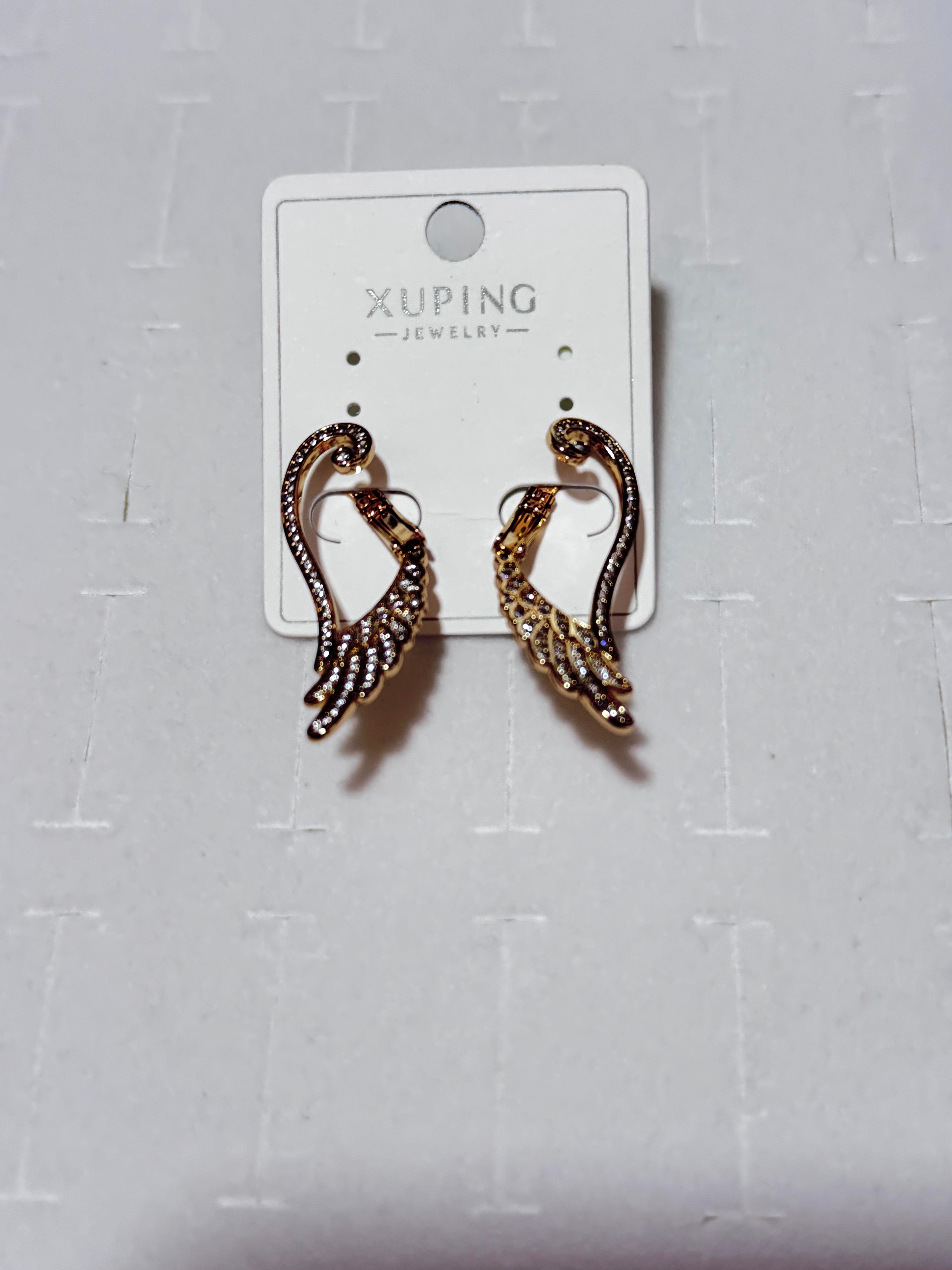 Gold Taş Detaylı Vip Küpe