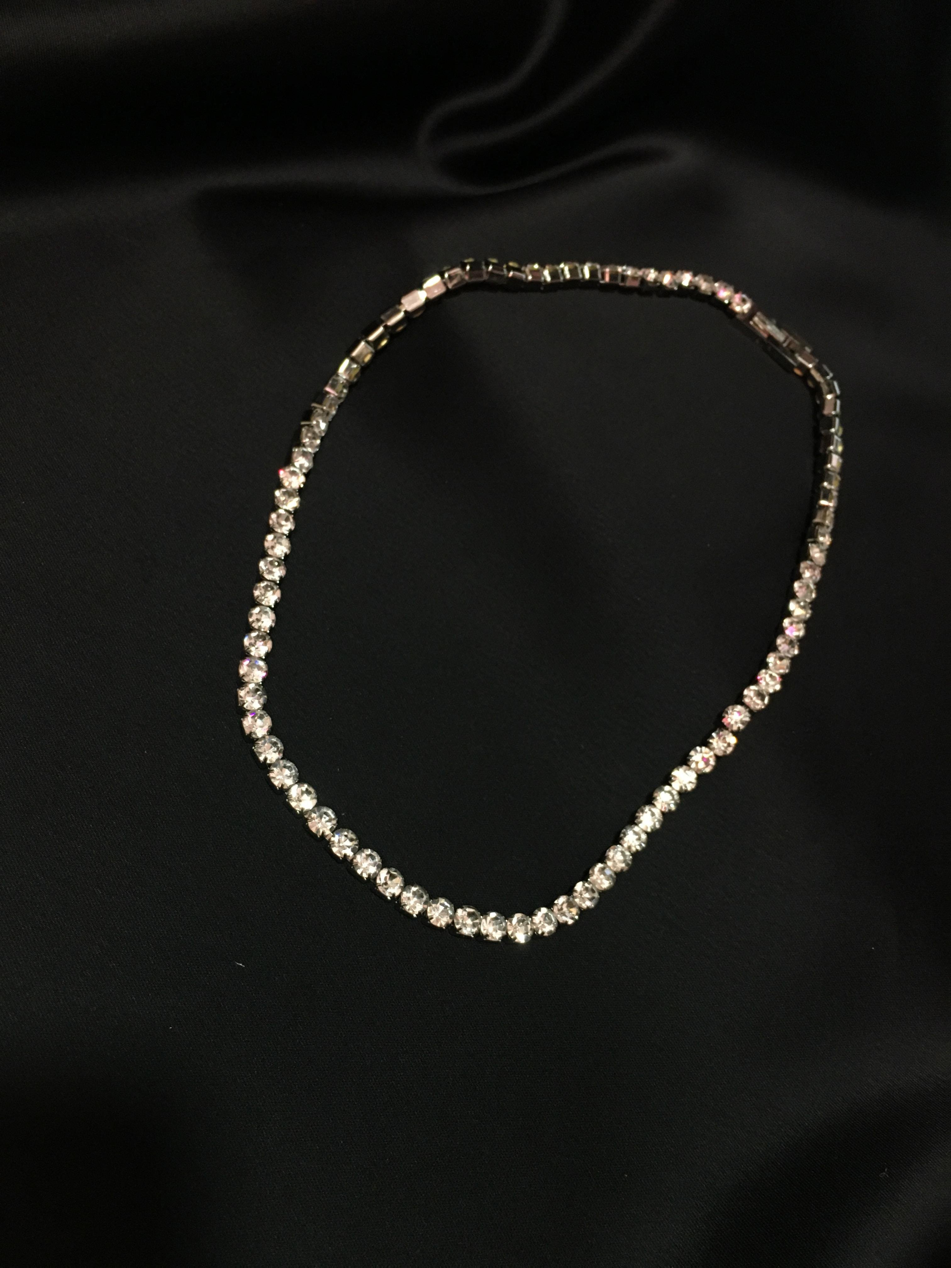 Gümüş Su Yolu Çelik Kolye