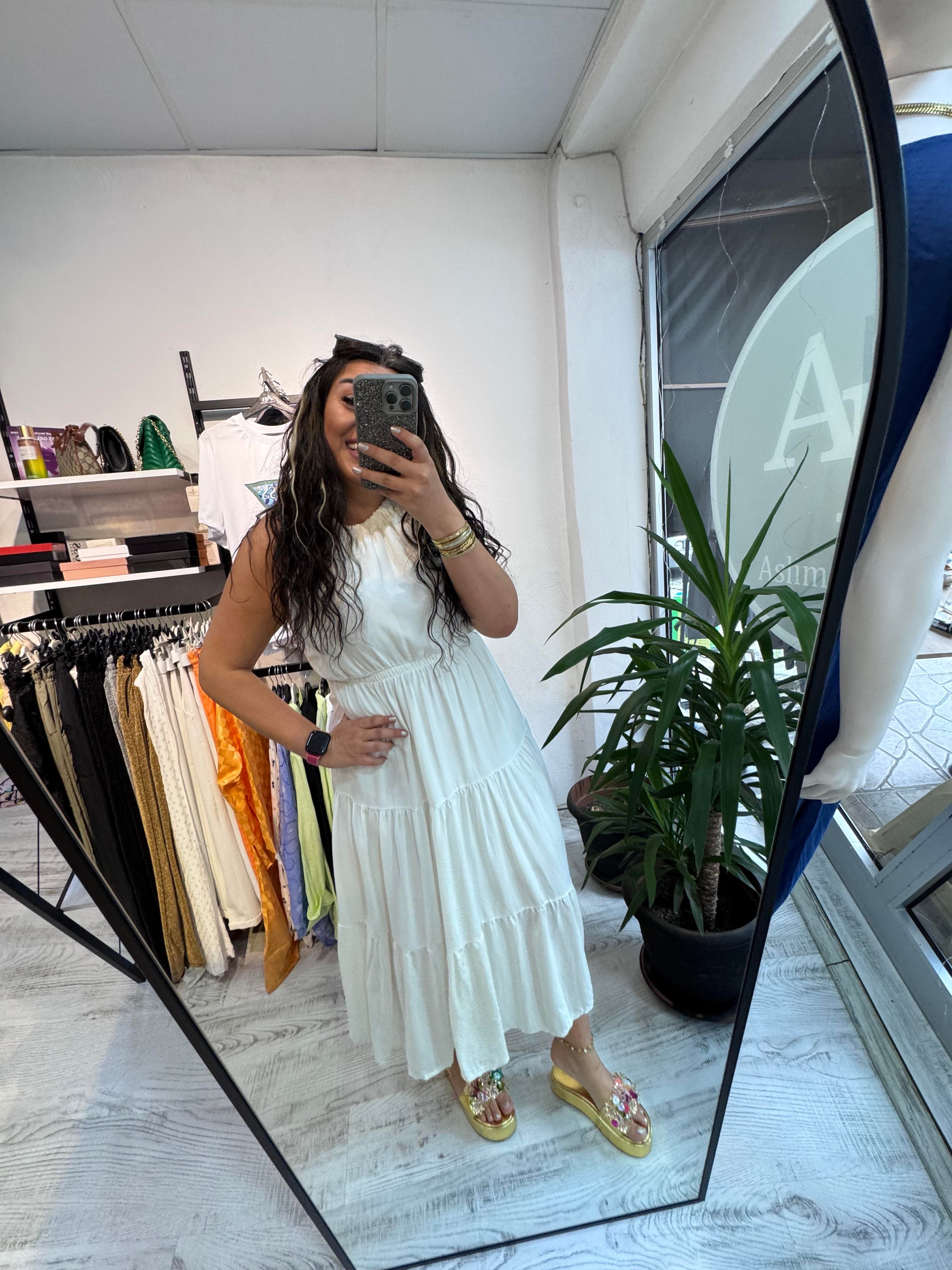 Halter Yaka Astarlı Beyaz Elbise