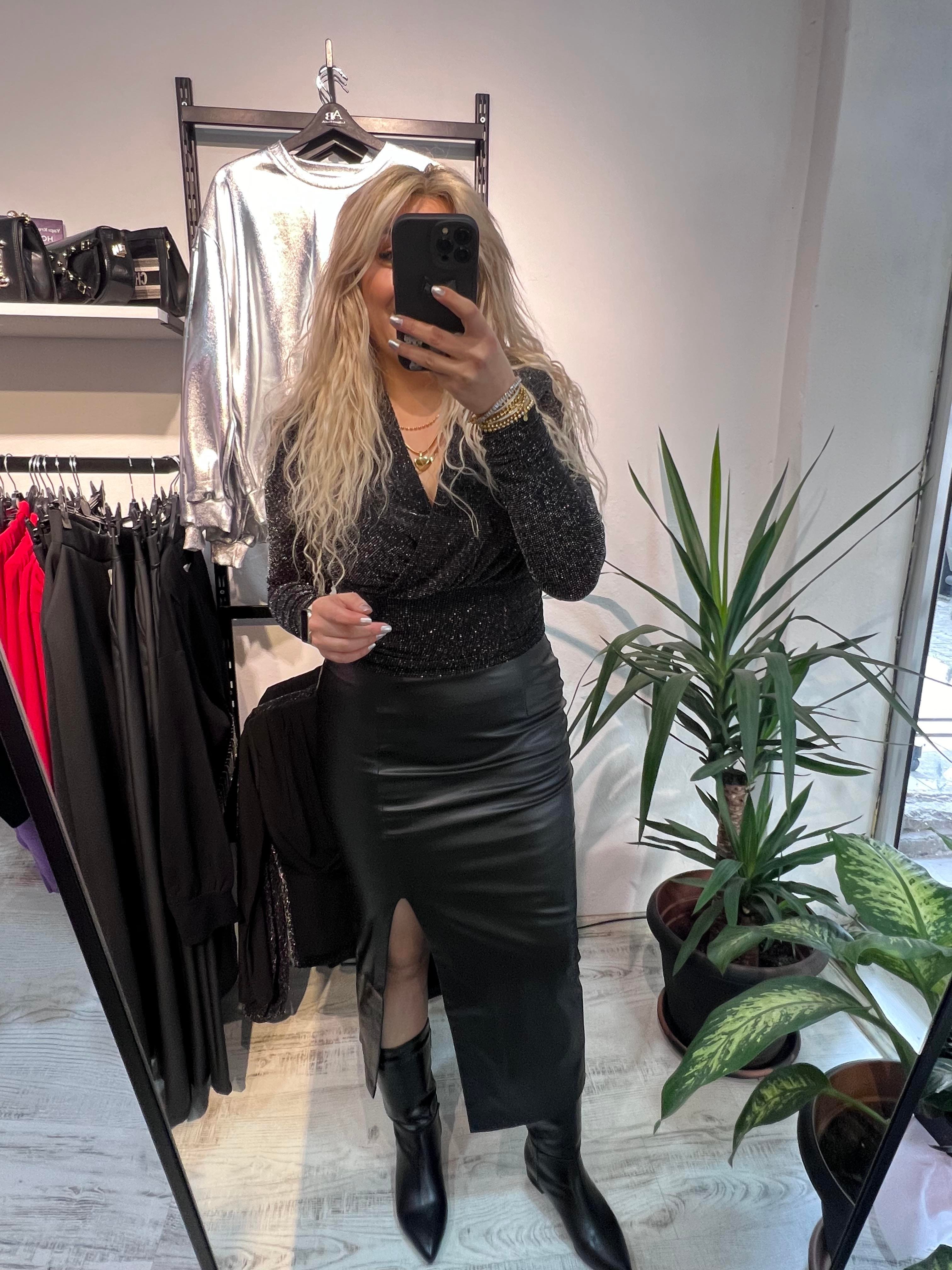 Işıltılı Vatkalı Likralı Bluz Siyah