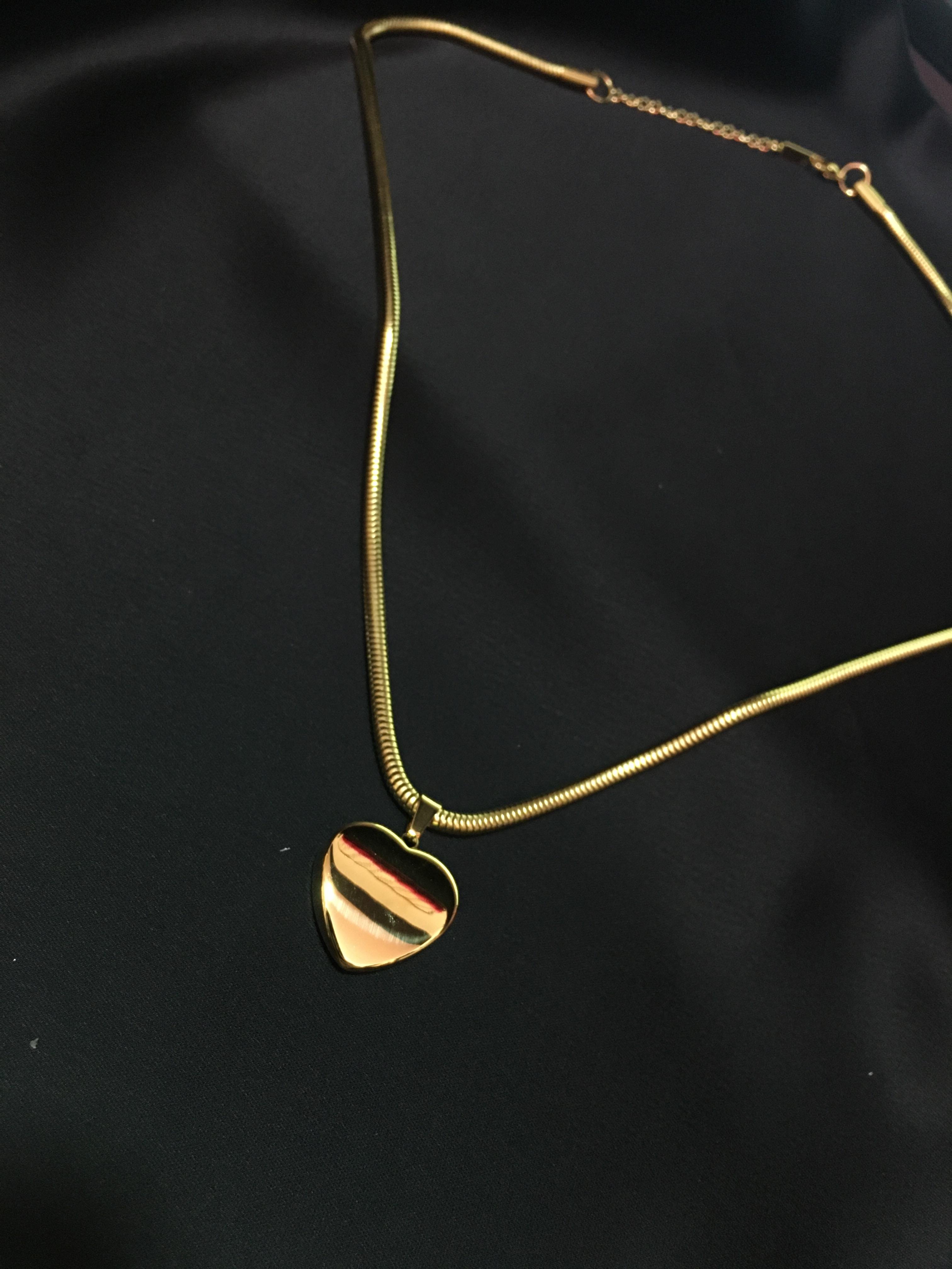 Kalpli Çelik Gold Kolye