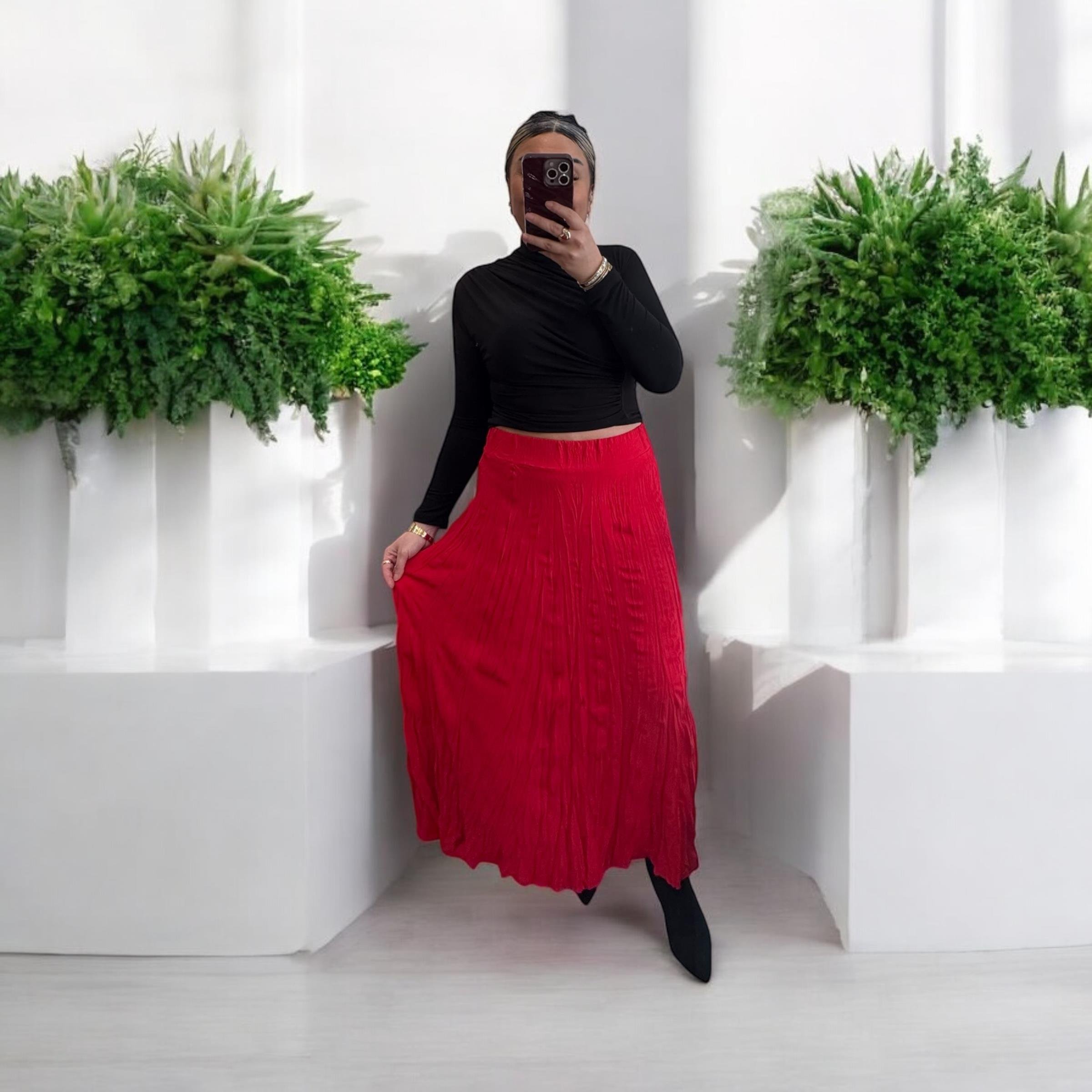 Kırmızı Kraş Etek