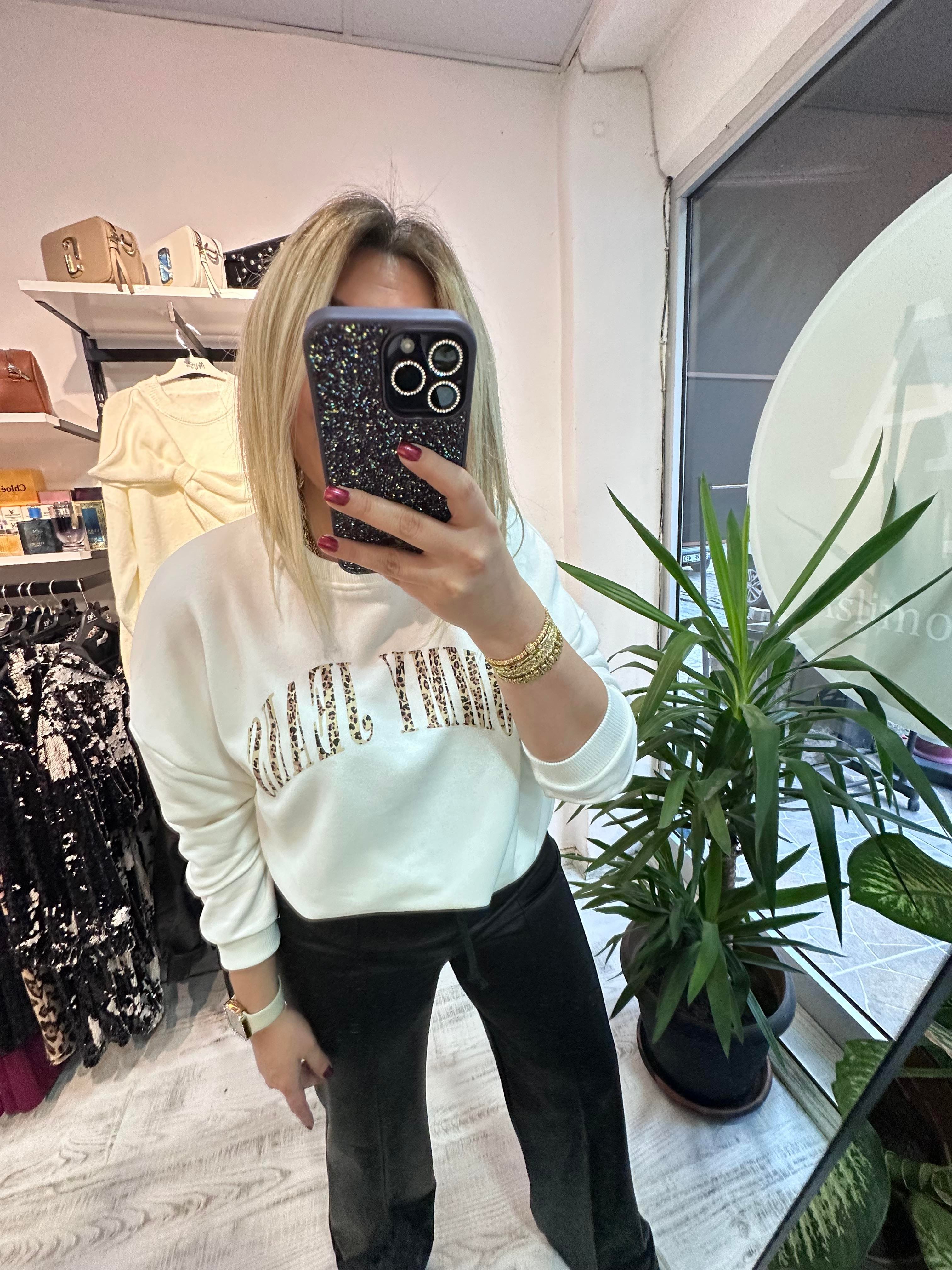 Leopar Yazılı Beyaz Sweat