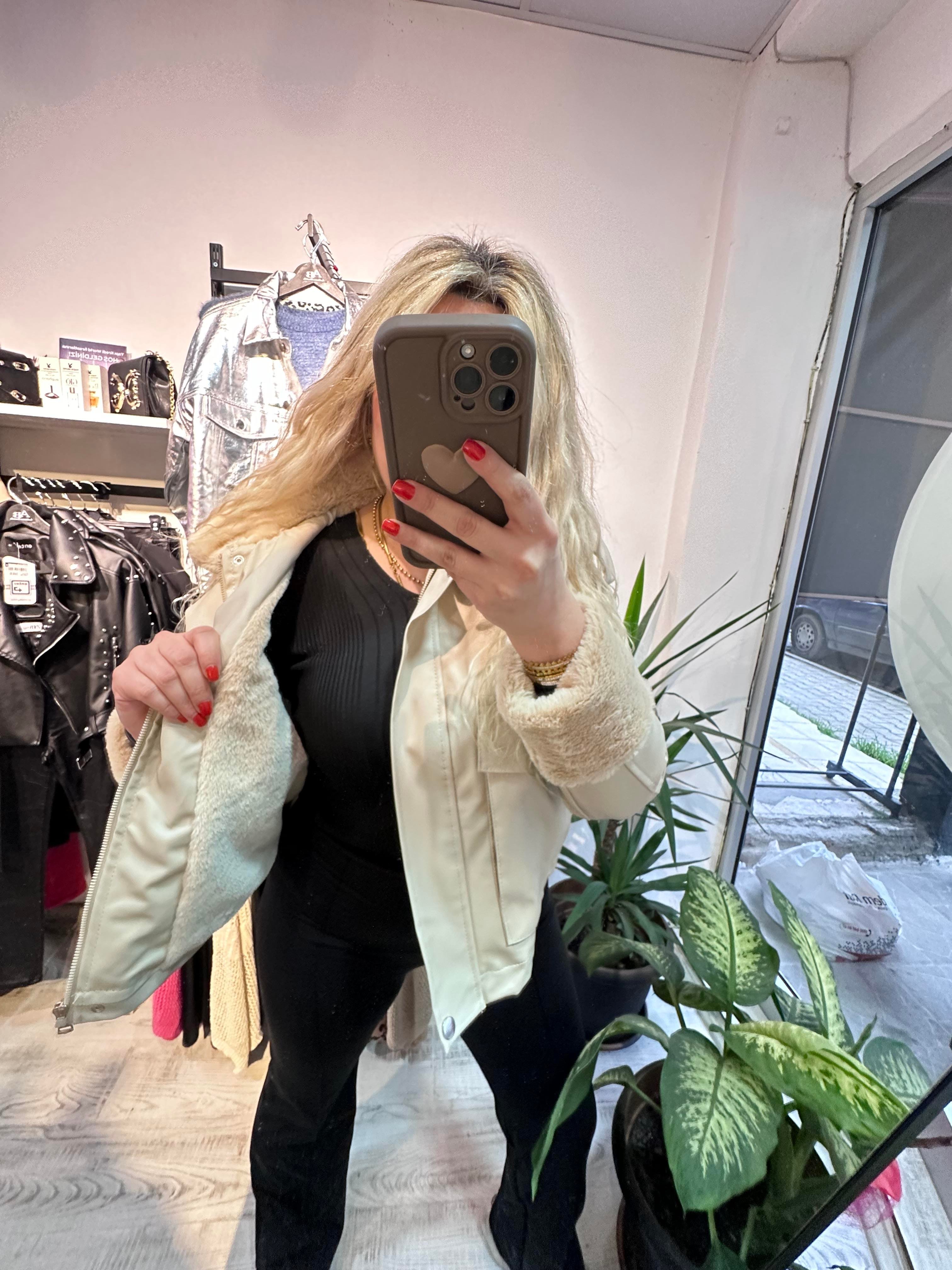 Lüx Kalite İçi Kürklü Deri Bej Mont