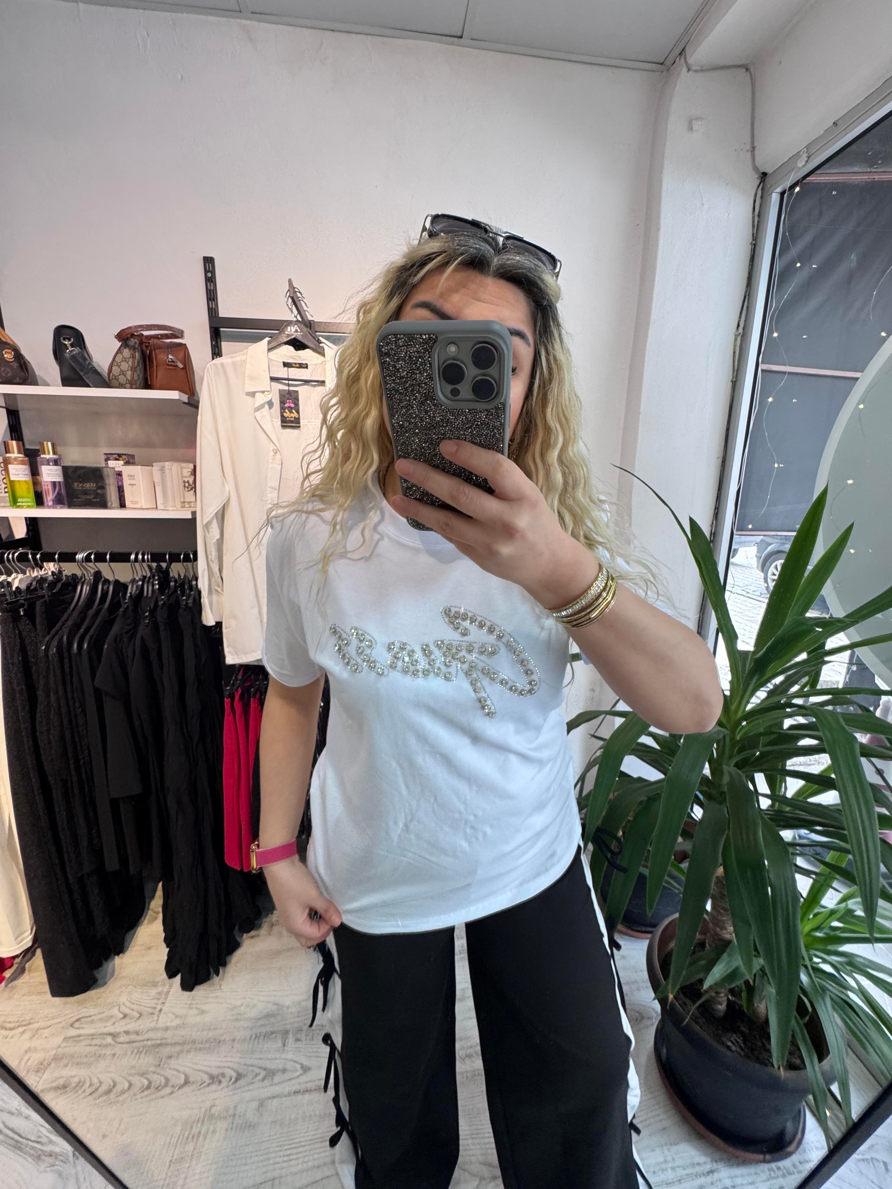 Marka Model Çakma Taşlı Tshirt Beyaz