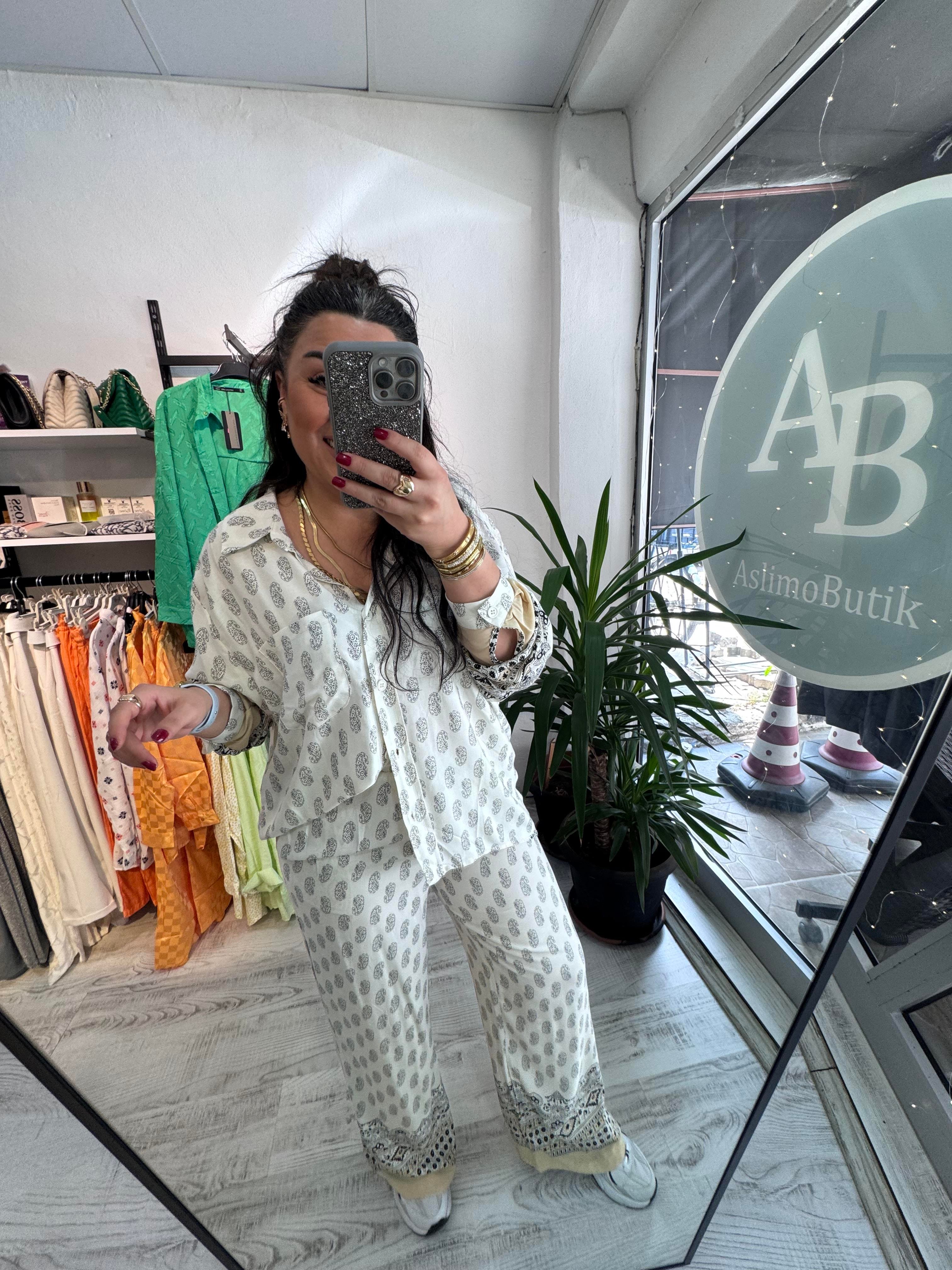 Marka Model Desenli Takım