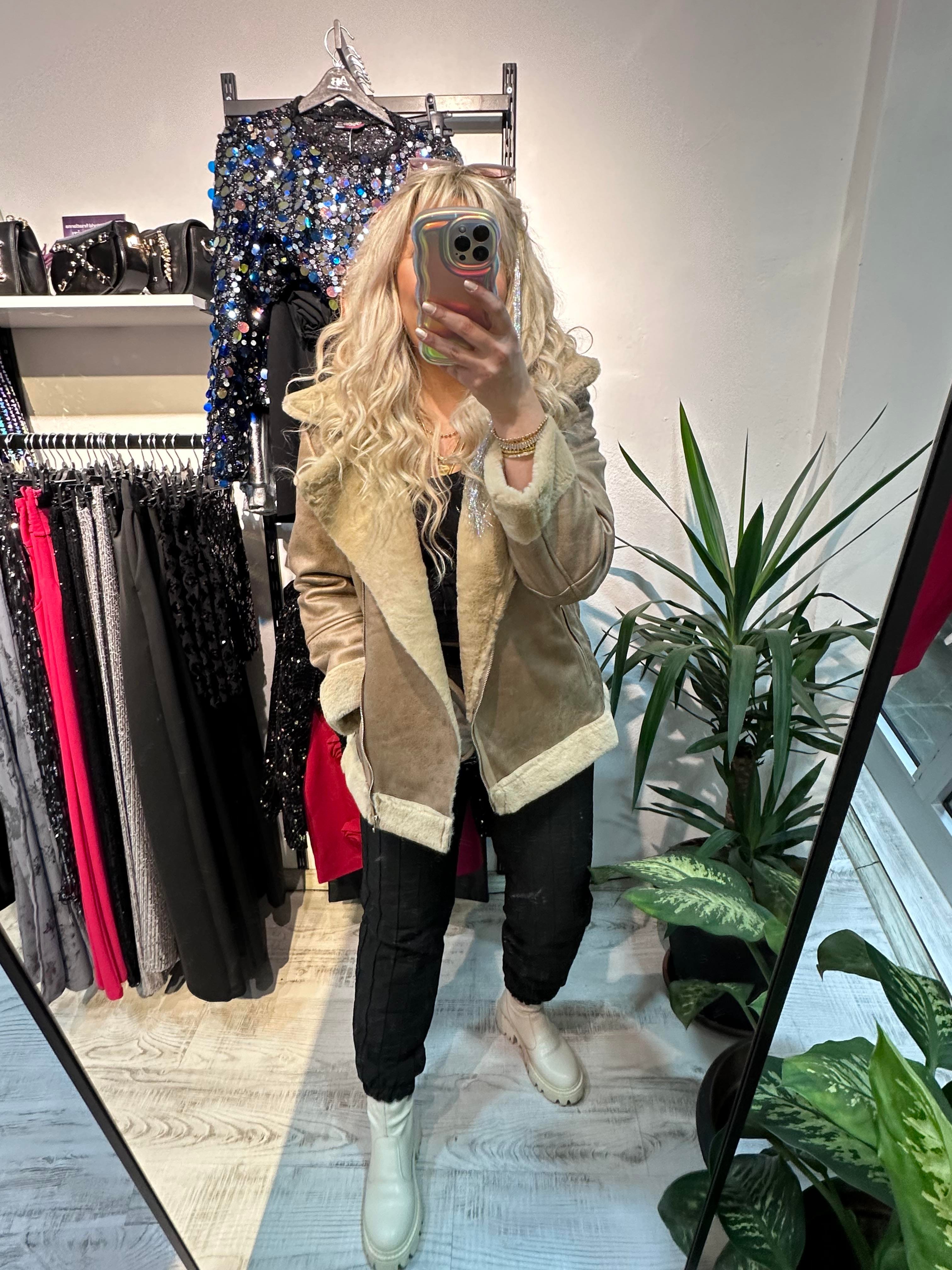 Marka Model Lüx Kalite İçi Kürklü Nubuk Deri Bej Biker Mont