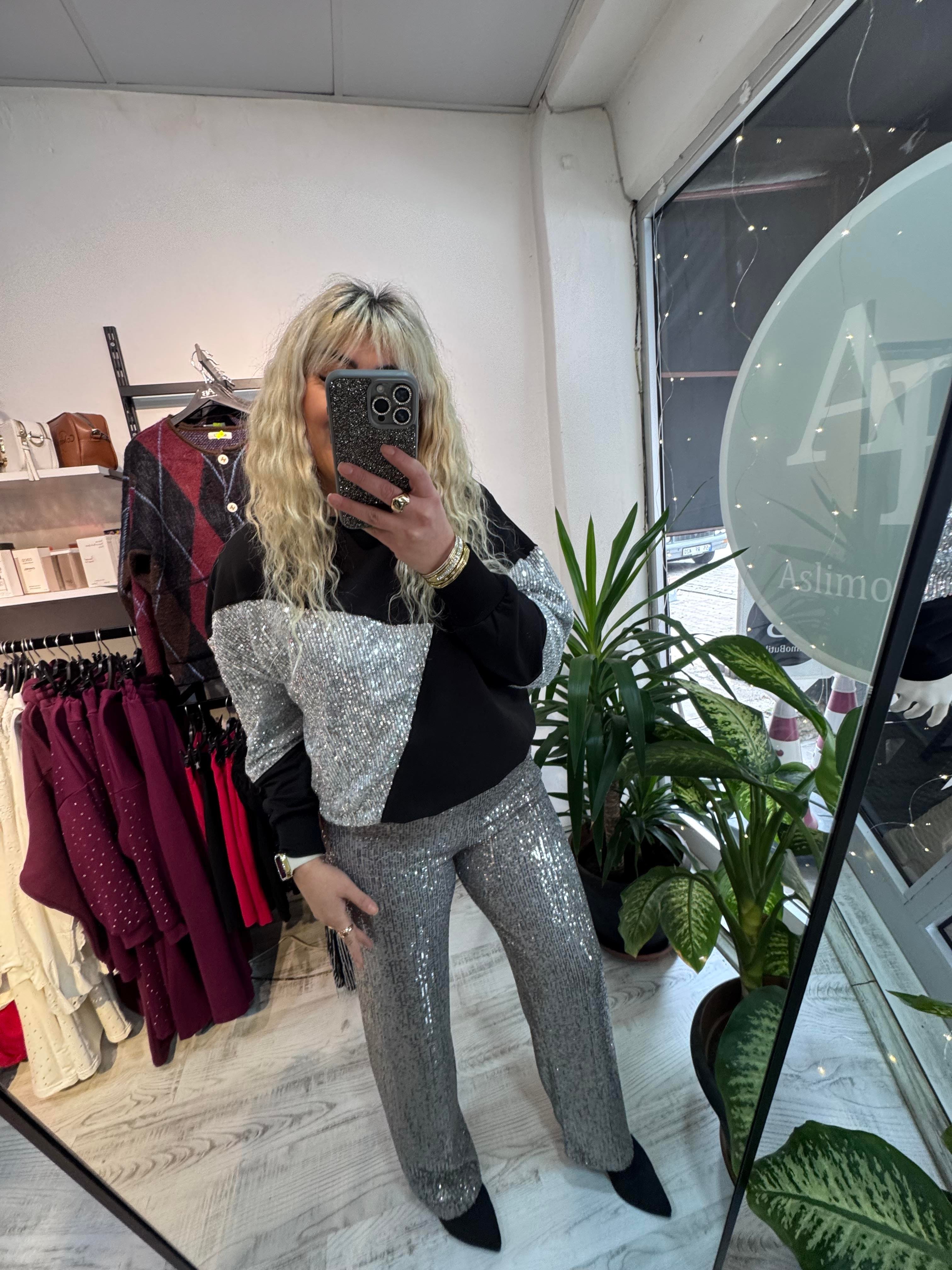 Marka Model Payet Detaylı Tasarım Sweat