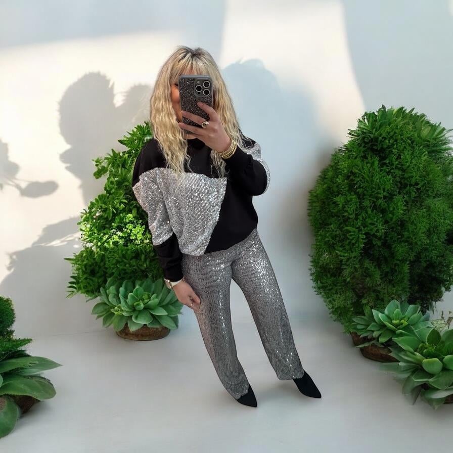 Marka Model Payet Detaylı Tasarım Sweat