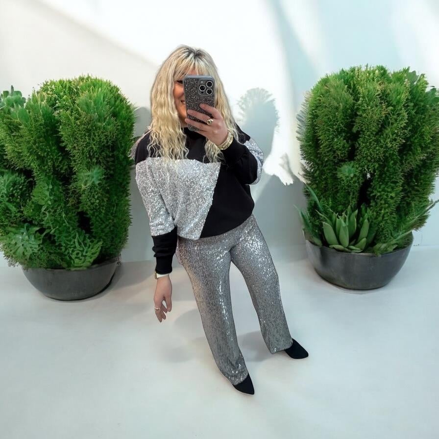 Marka Model Payet Detaylı Tasarım Sweat