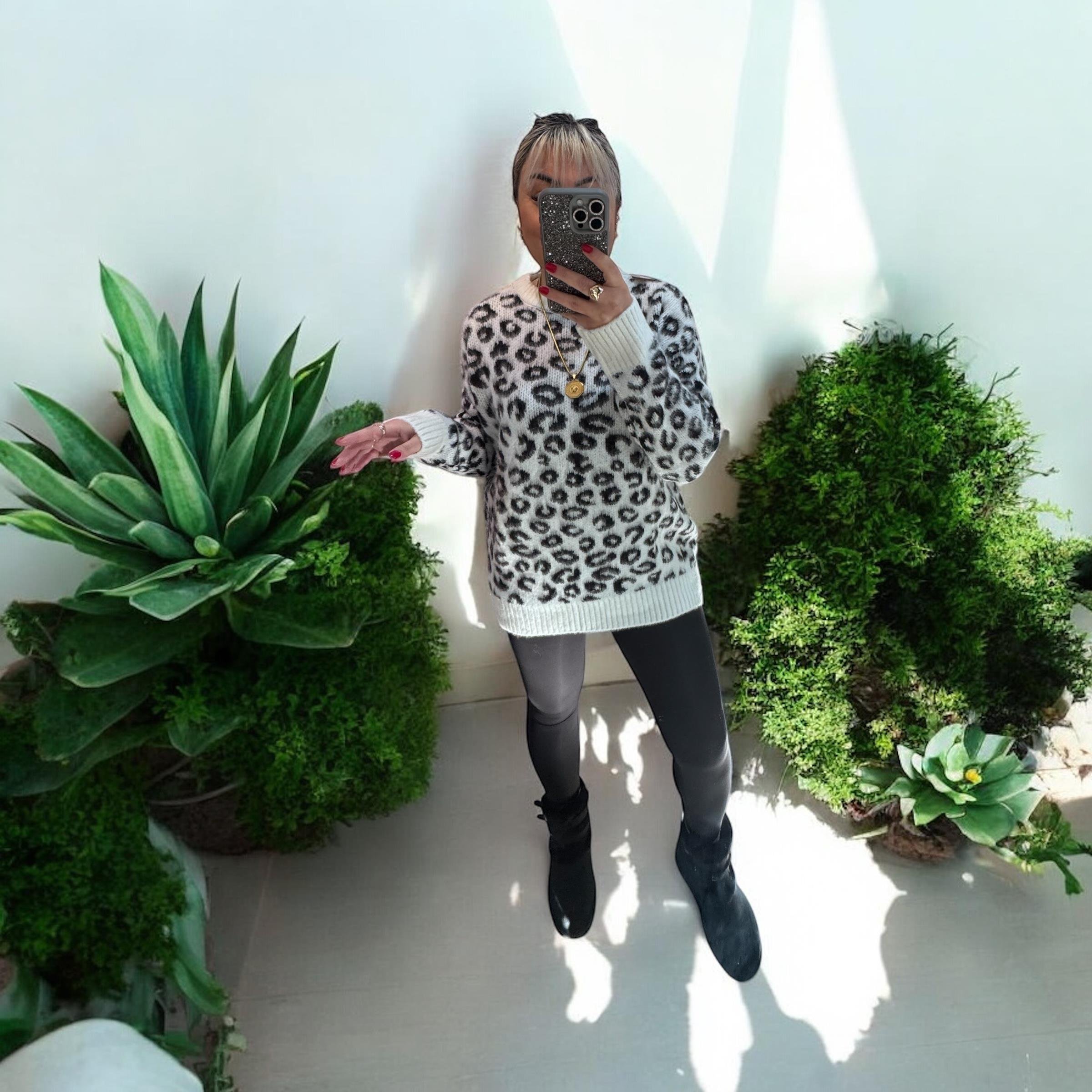 Marka Model Premium Kalite Leoparlı  İpek Triko Kazak 